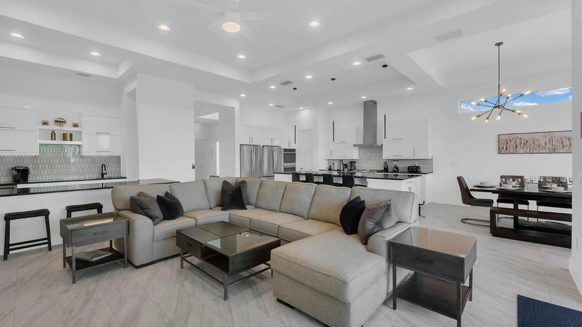 Luxury Mansion On Reunion And Orlando Mansion 5250 Kissimmee