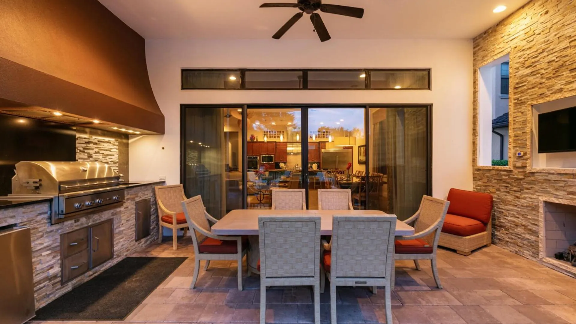 Luxury Mansion With Private Pool On Reunion And Orlando Mansion 5256