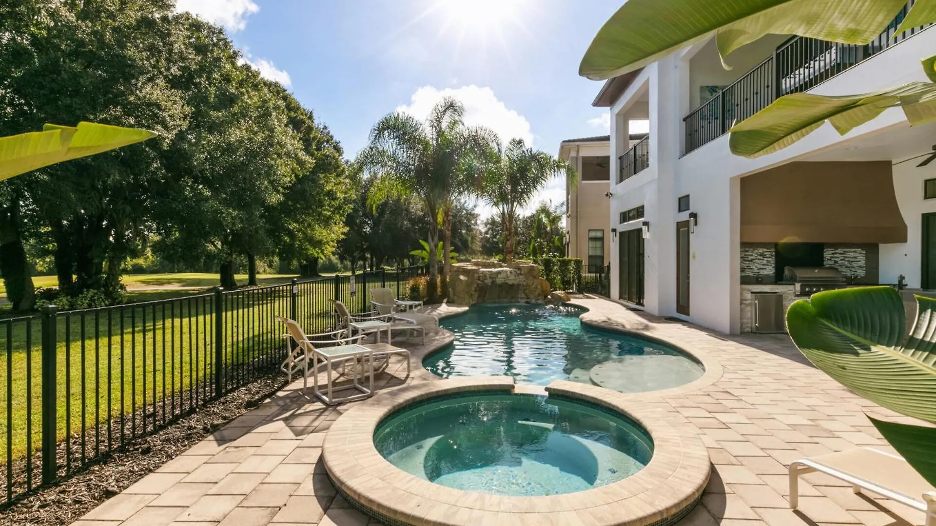 Luxury Mansion With Private Pool On Reunion And Orlando Mansion 5256