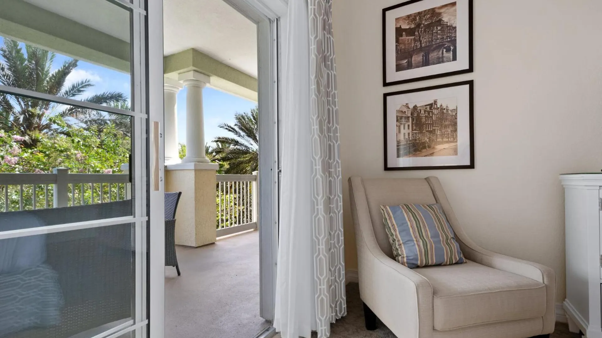 Beautiful On Reunion And Orlando 5209 Villa *