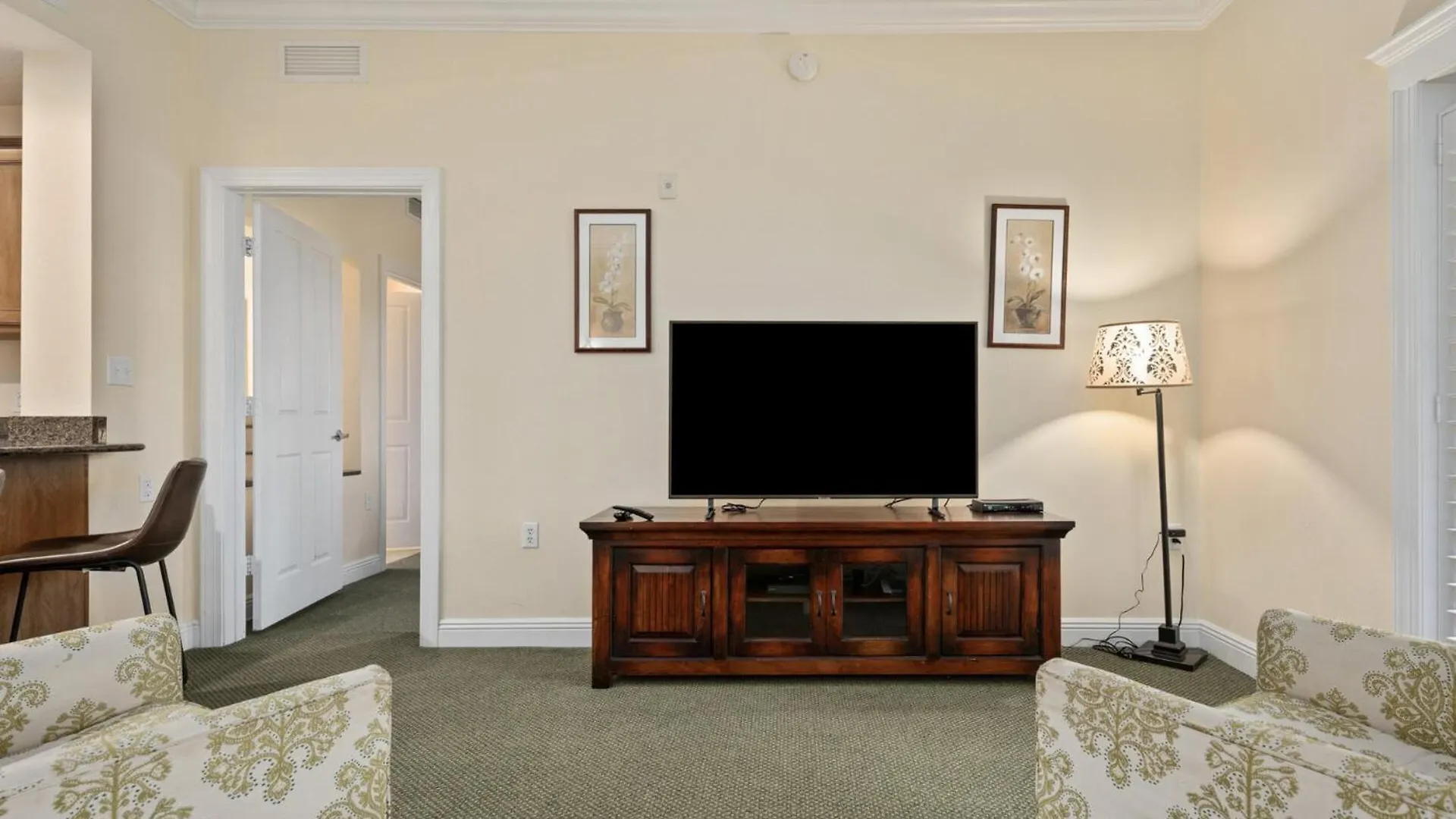 Perfect 3 Bedroom On Reunion And Orlando 5199 Villa