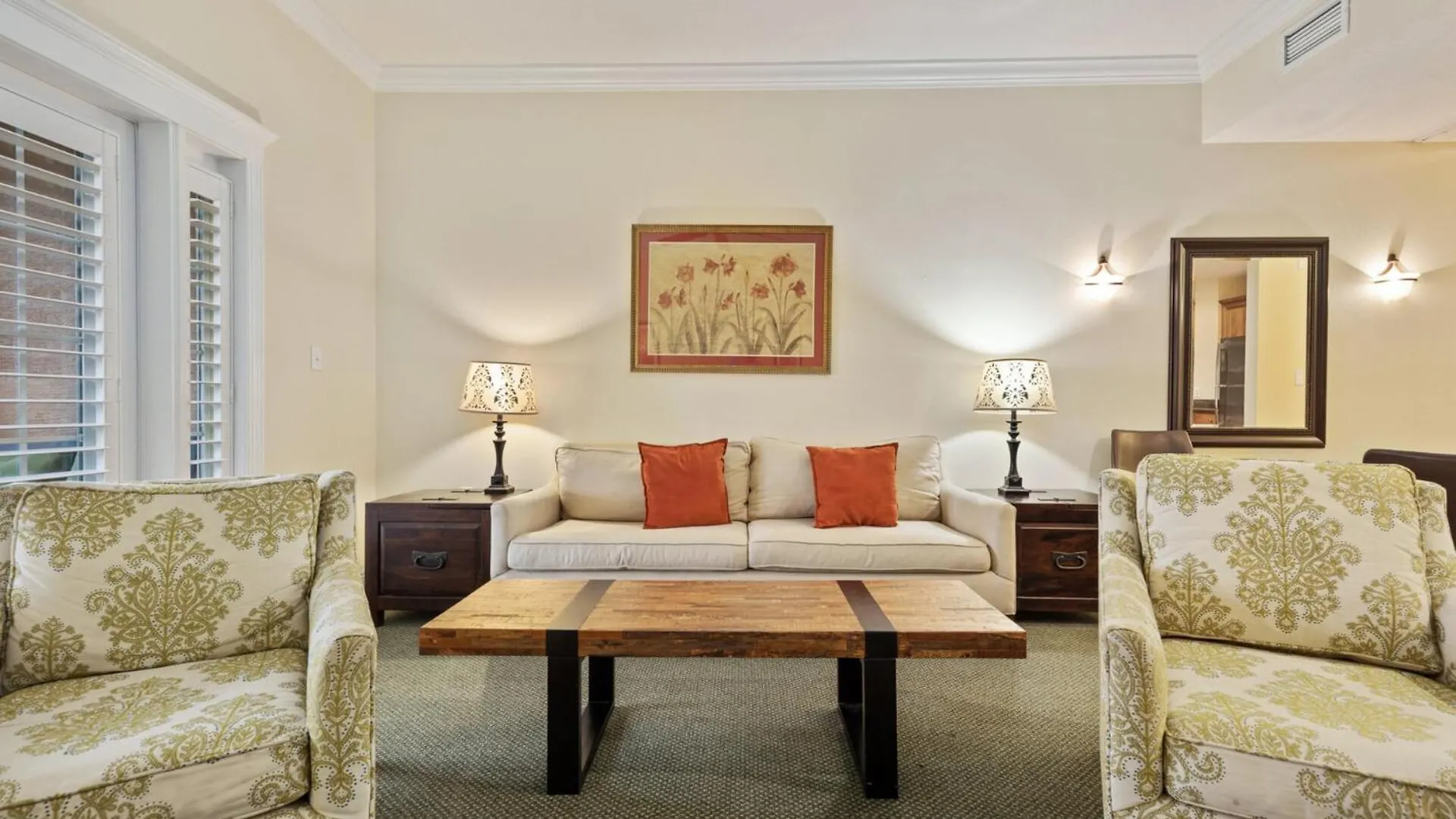 Perfect 3 Bedroom On Reunion And Orlando 5199