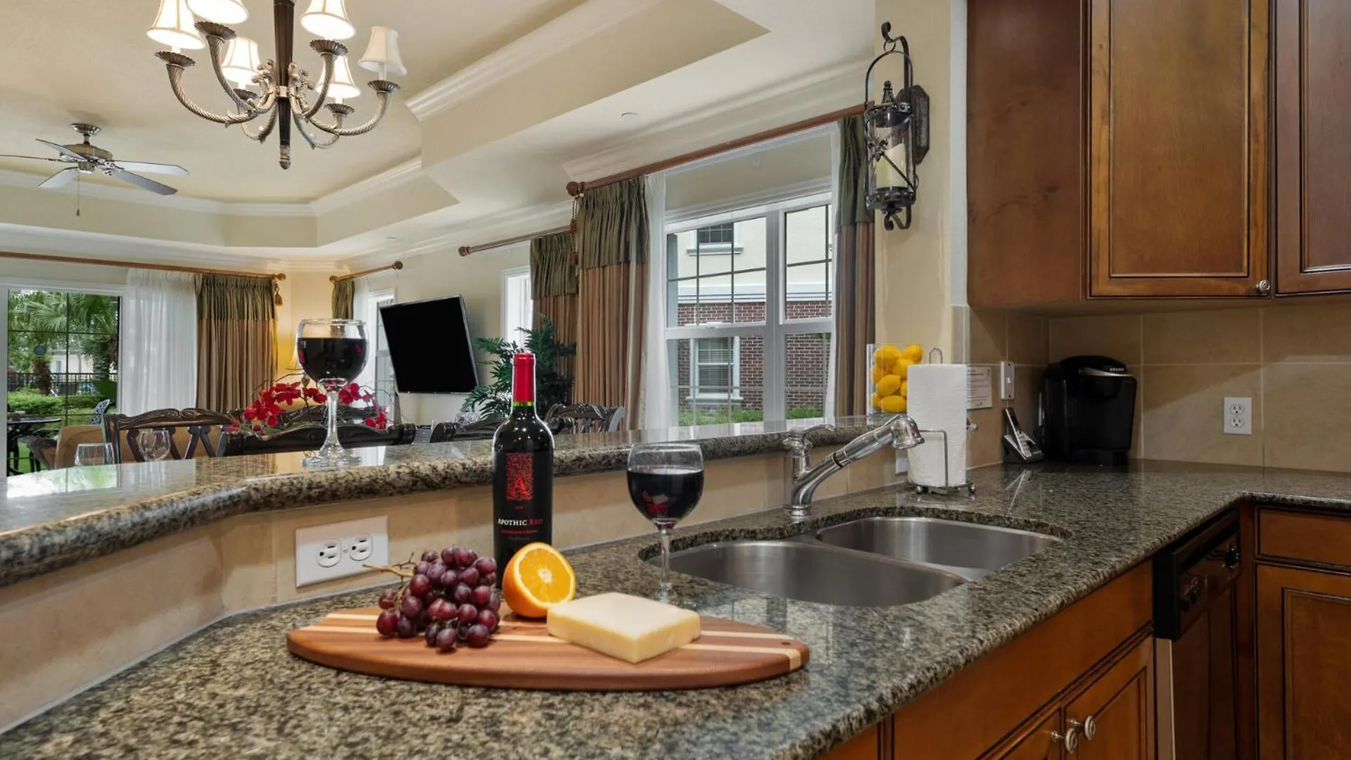 Villa Beautiful On Reunion And Orlando 5185
