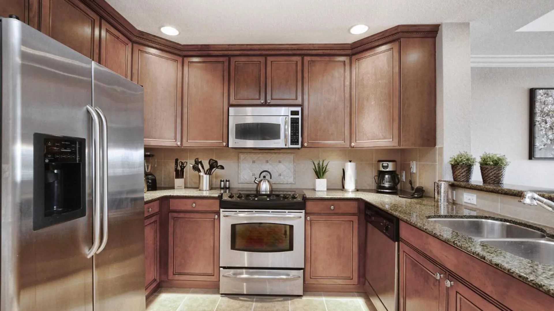 Beautiful On Reunion And Orlando 5156 Villa