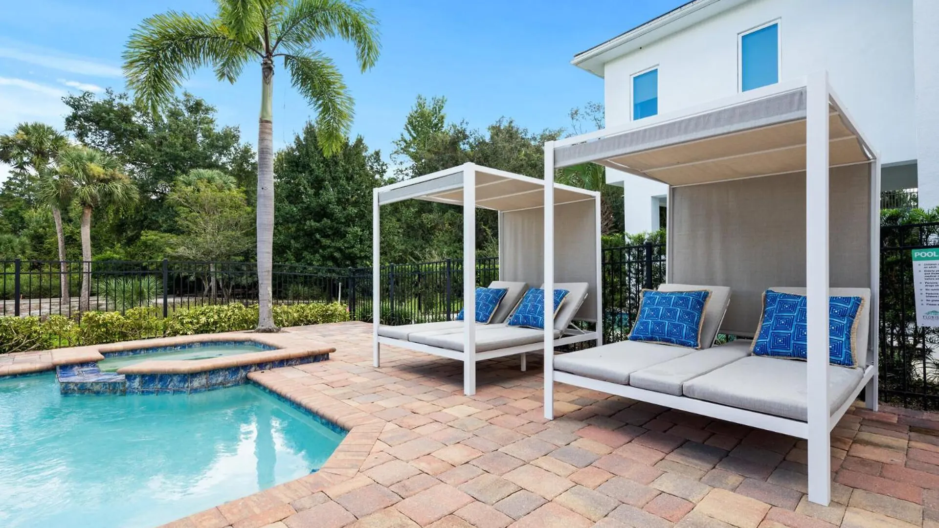 Beautiful With First Class Amenities On Reunion And Orlando 5127 Villa