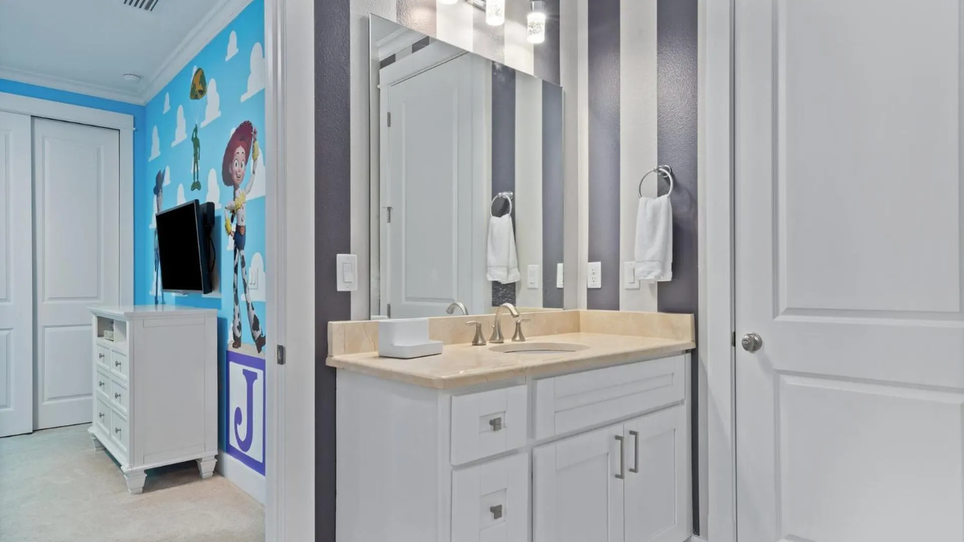 Beautiful With First Class Amenities On Reunion And Orlando 5127 Kissimmee
