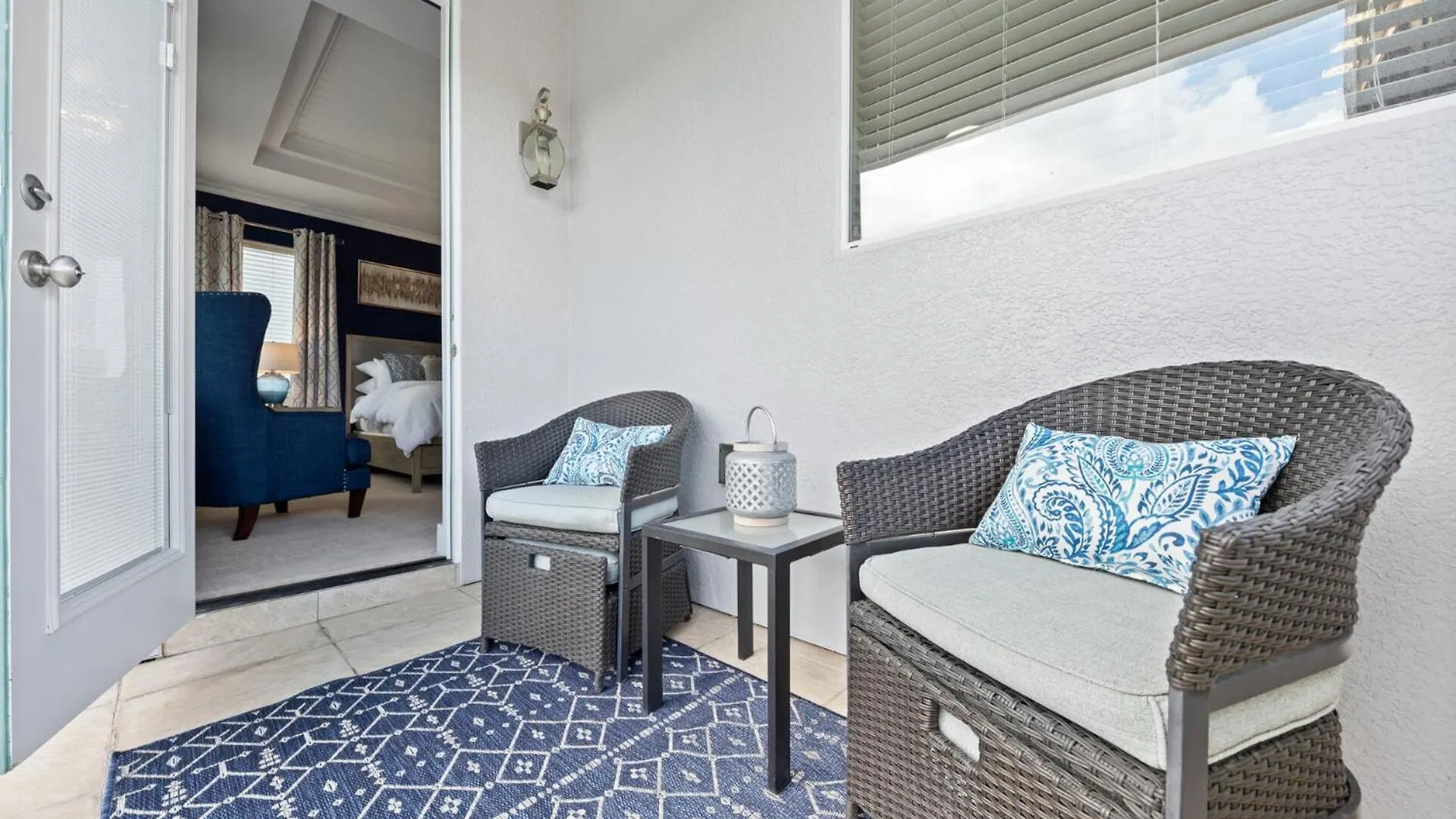 Beautiful With First Class Amenities On Reunion And Orlando 5127 Villa *
