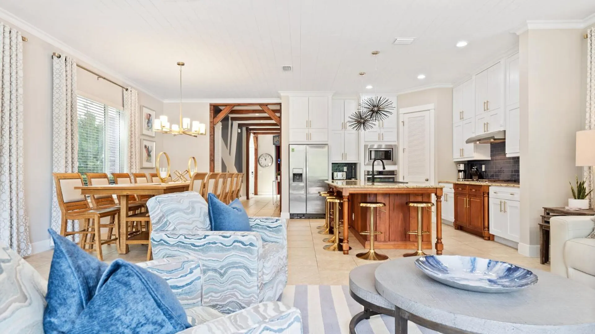 Beautiful With First Class Amenities On Reunion And Orlando 5127 Villa *