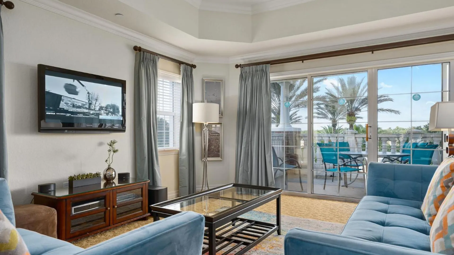 Luxury On Reunion And Orlando 5121 Villa