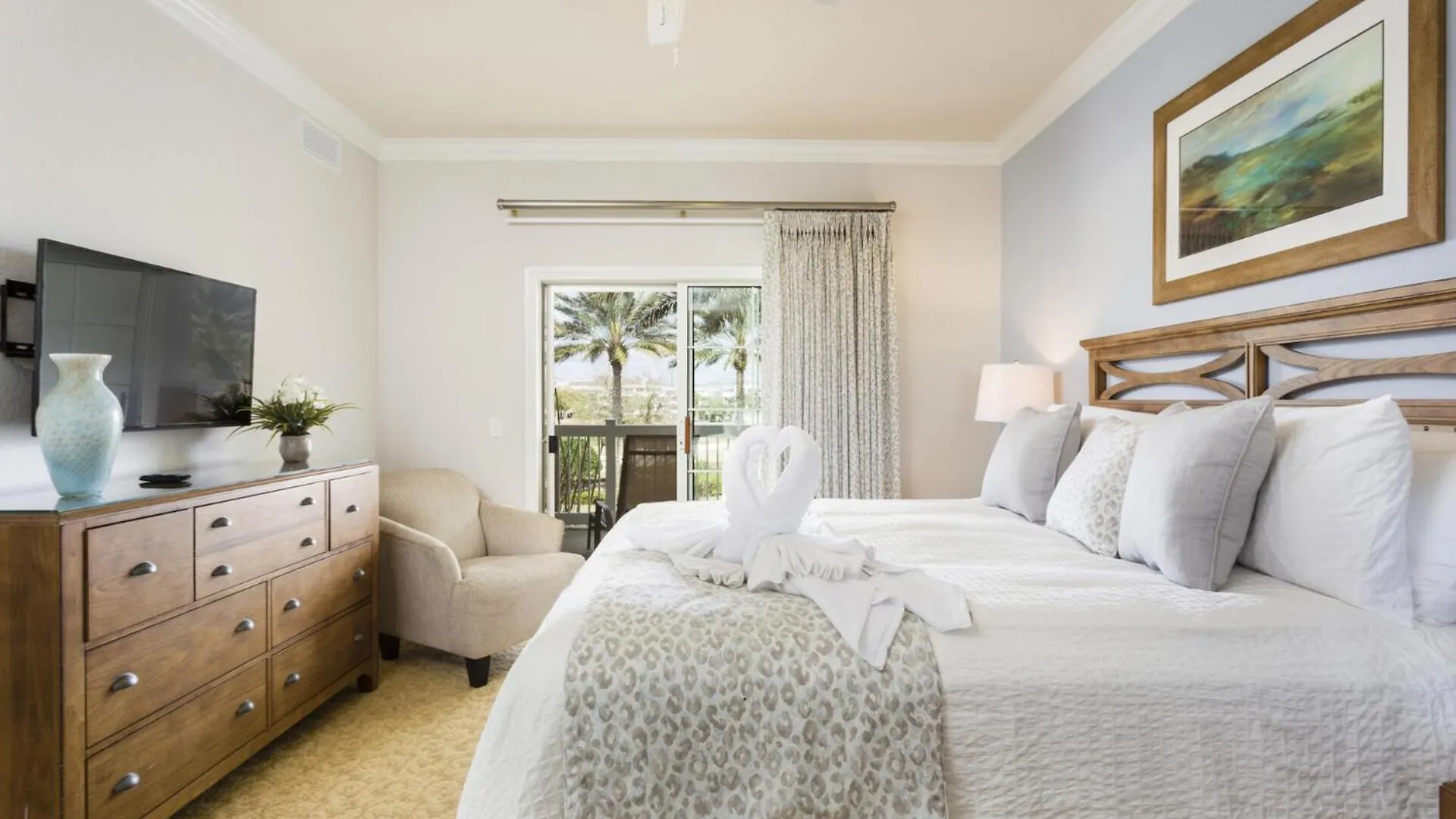 Perfect 3 Bedroom On Reunion And Orlando 5120 别墅