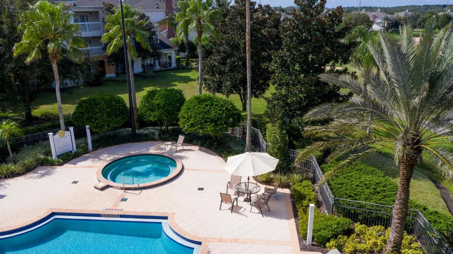 Villa Perfect 3 Bedroom On Reunion And Orlando 5117