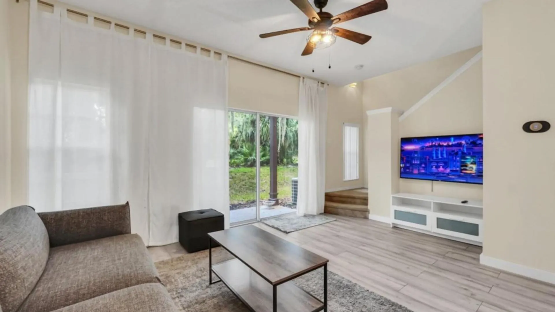 Orlando 6230: A Stylish Family Retreat Near *