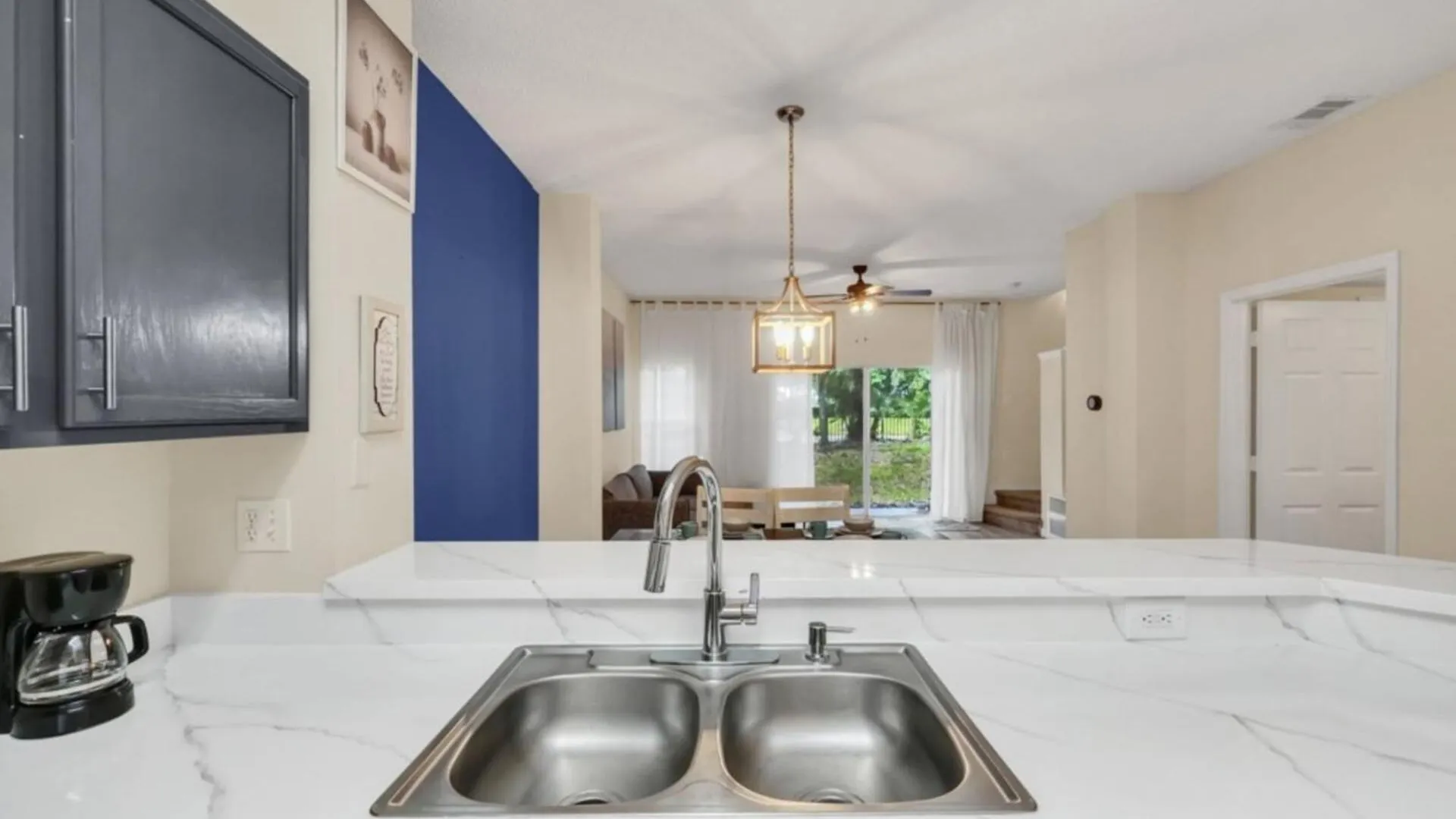 Orlando 6230: A Stylish Family Retreat Near Kissimmee