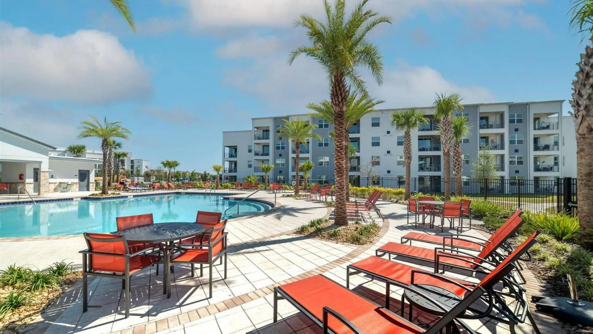 Book Now: Orlando 6439 At Storey *