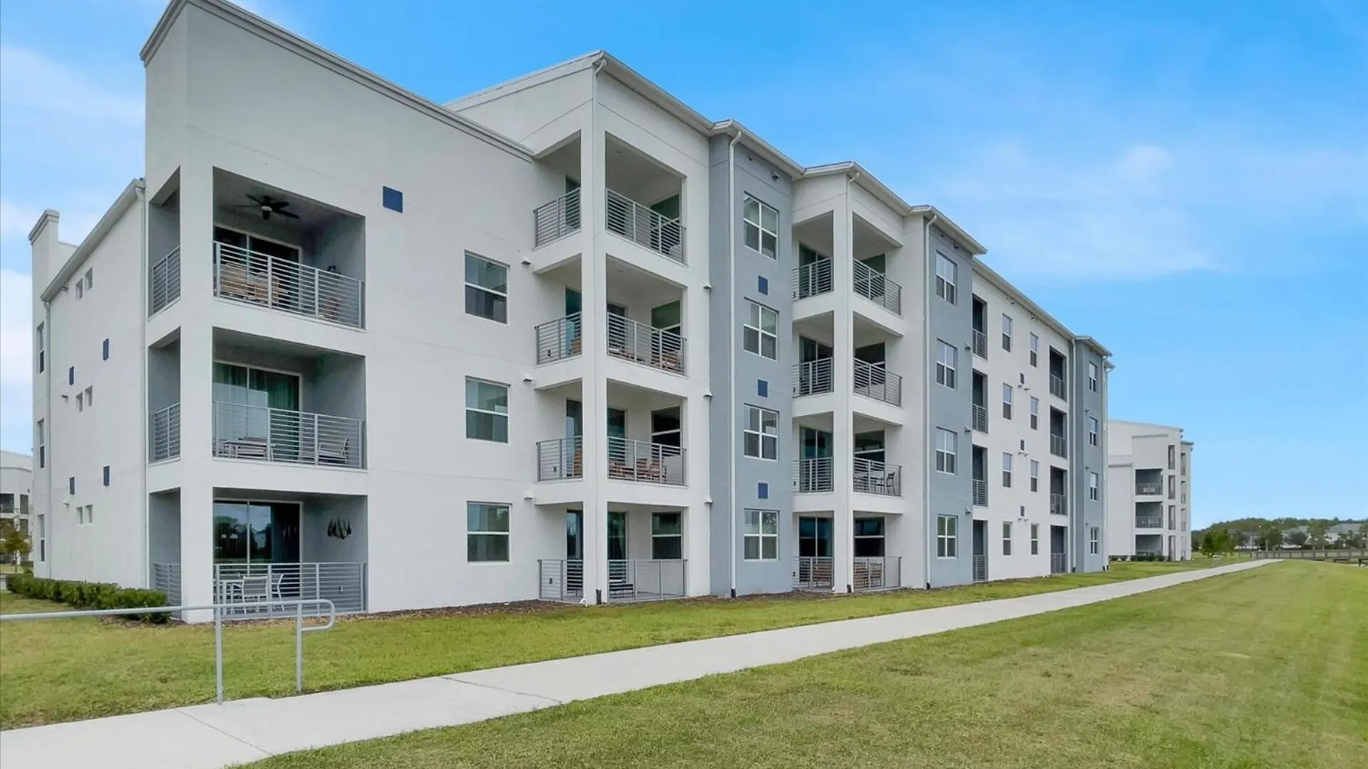 Book Now: Orlando 6439 At Storey
