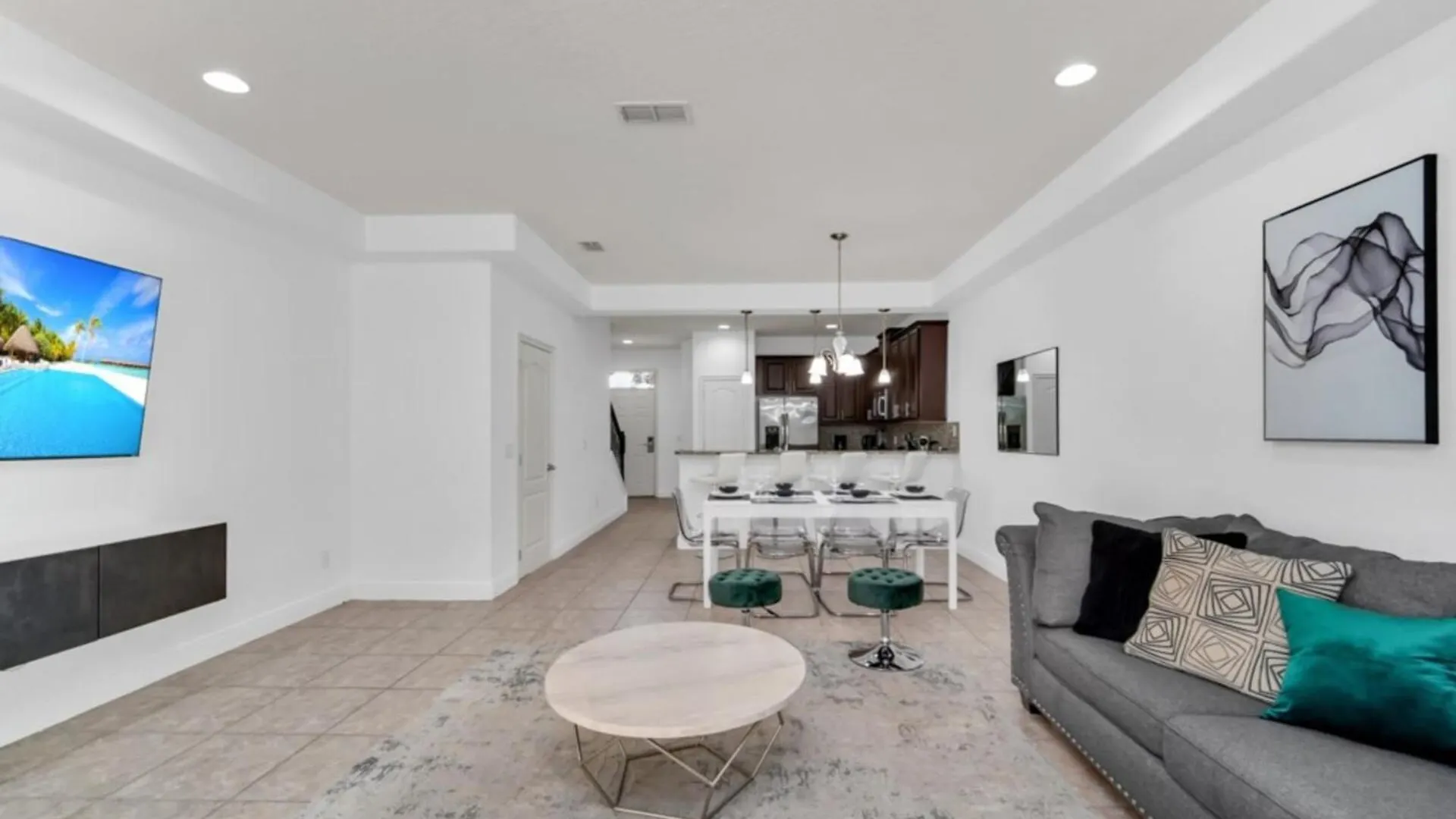 Designer With Stylish Decor 6385 Villa *