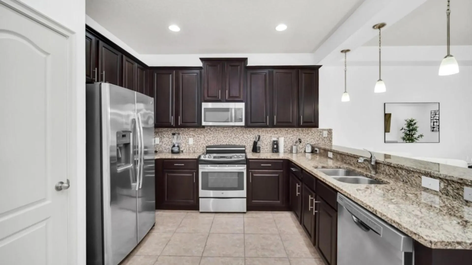 Designer With Stylish Decor 6385 * Kissimmee