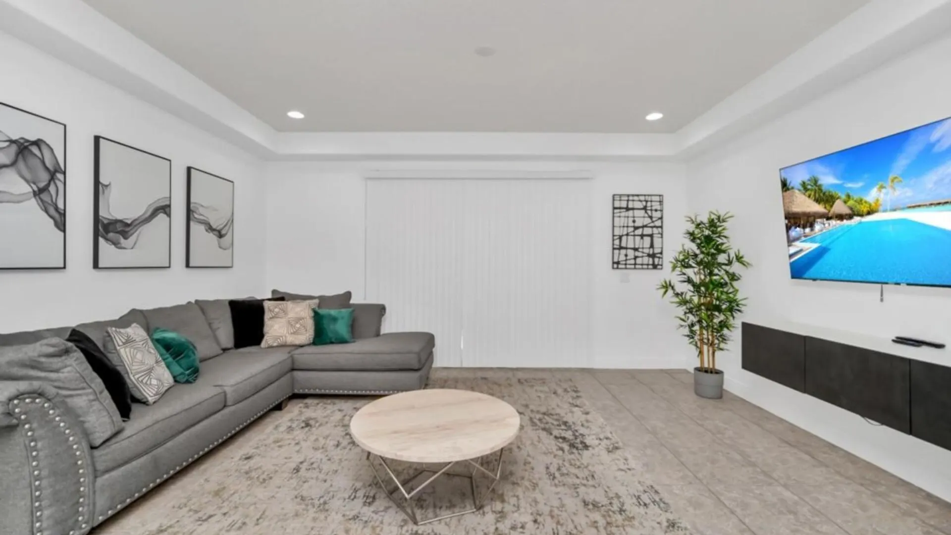 Villa Designer With Stylish Decor 6385 Kissimmee