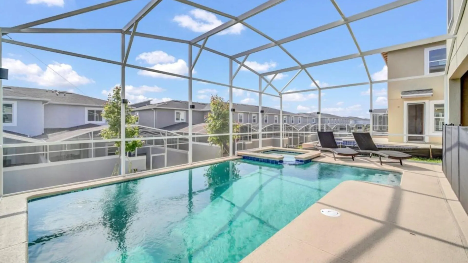 Modern And Elegant 6 Bedroom Retreat 6374 Willa
