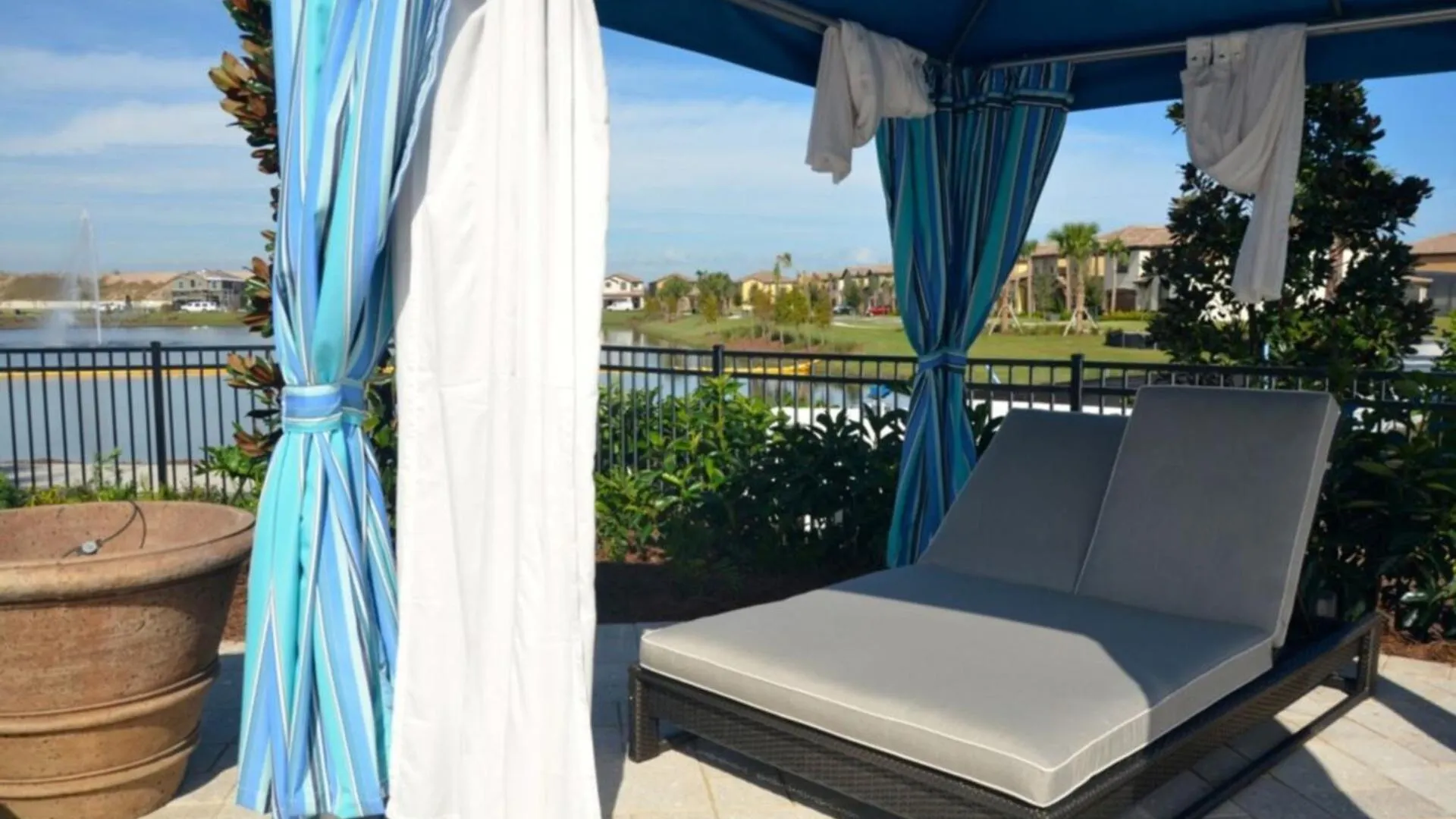Villa Tranquil With Outdoor Jacuzzi 6347 *