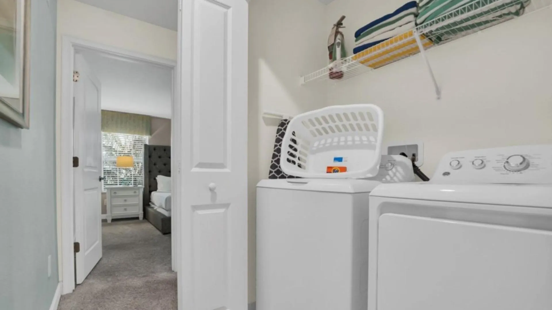 Modern 4 Bedroom Near Shopping 6335 Kissimmee