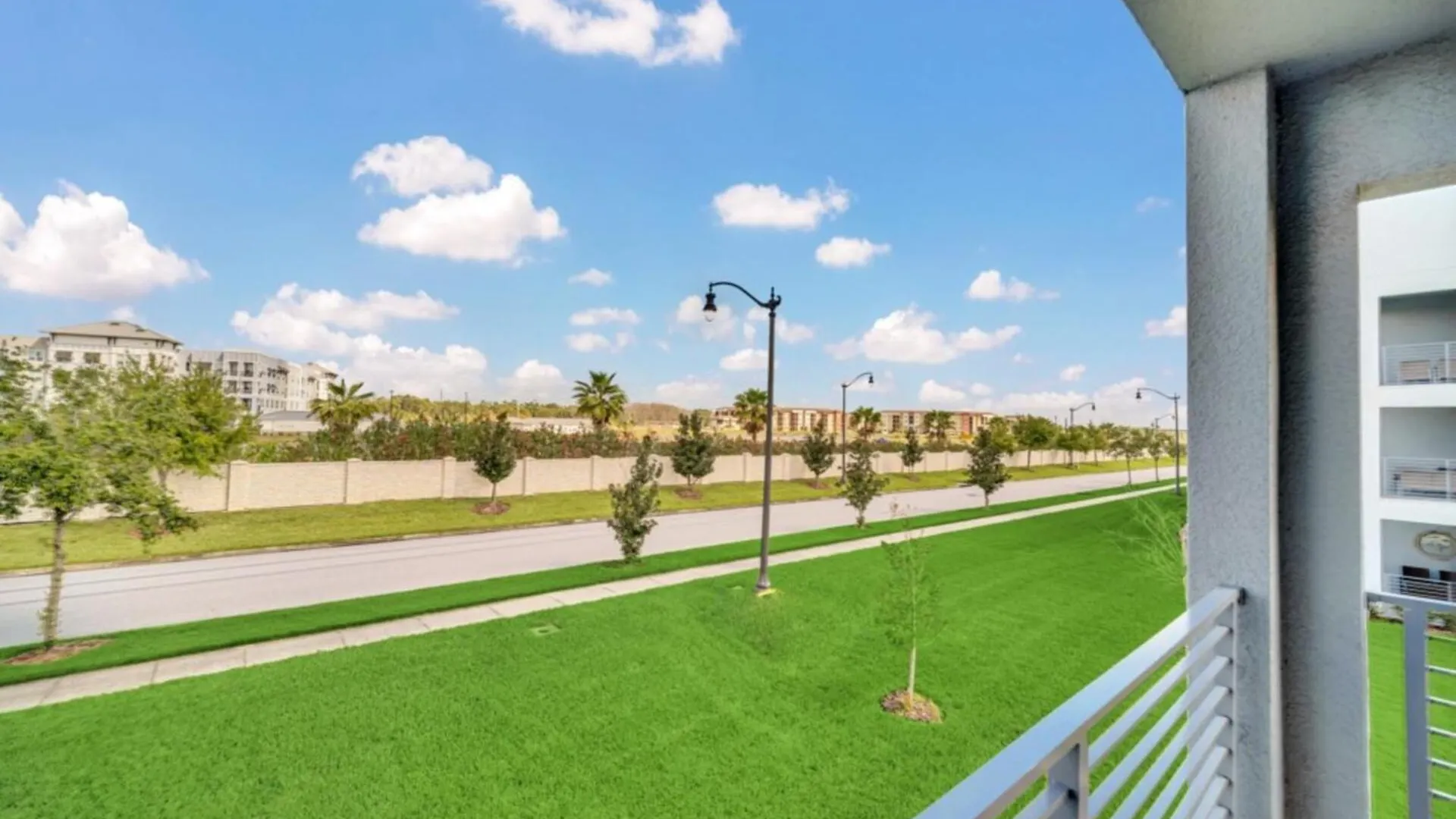 Villa Chic Urban Oasis With 3 Bedrooms 6333