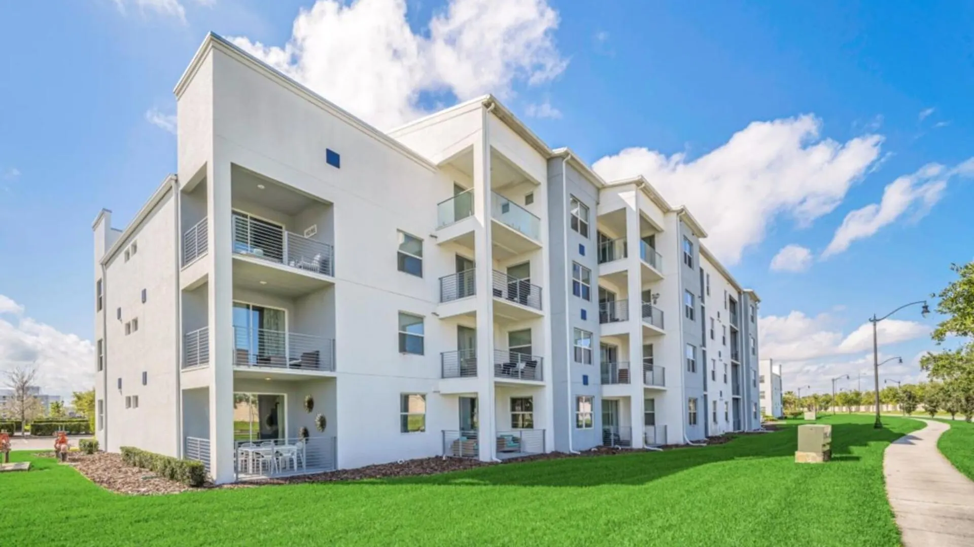 Chic Urban Oasis With 3 Bedrooms 6333 Kissimmee