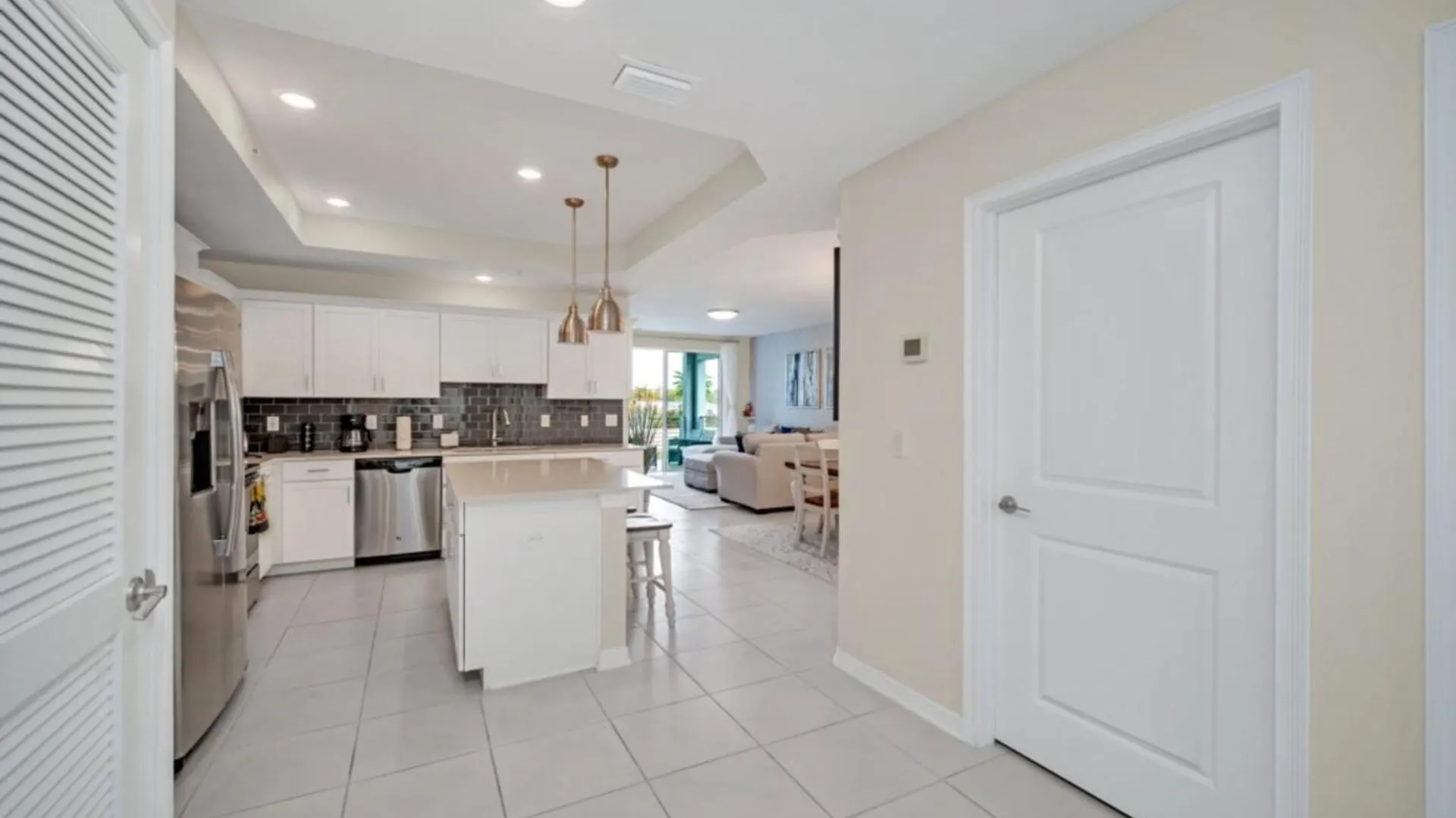 Chic Urban Oasis With 3 Bedrooms 6333 Kissimmee