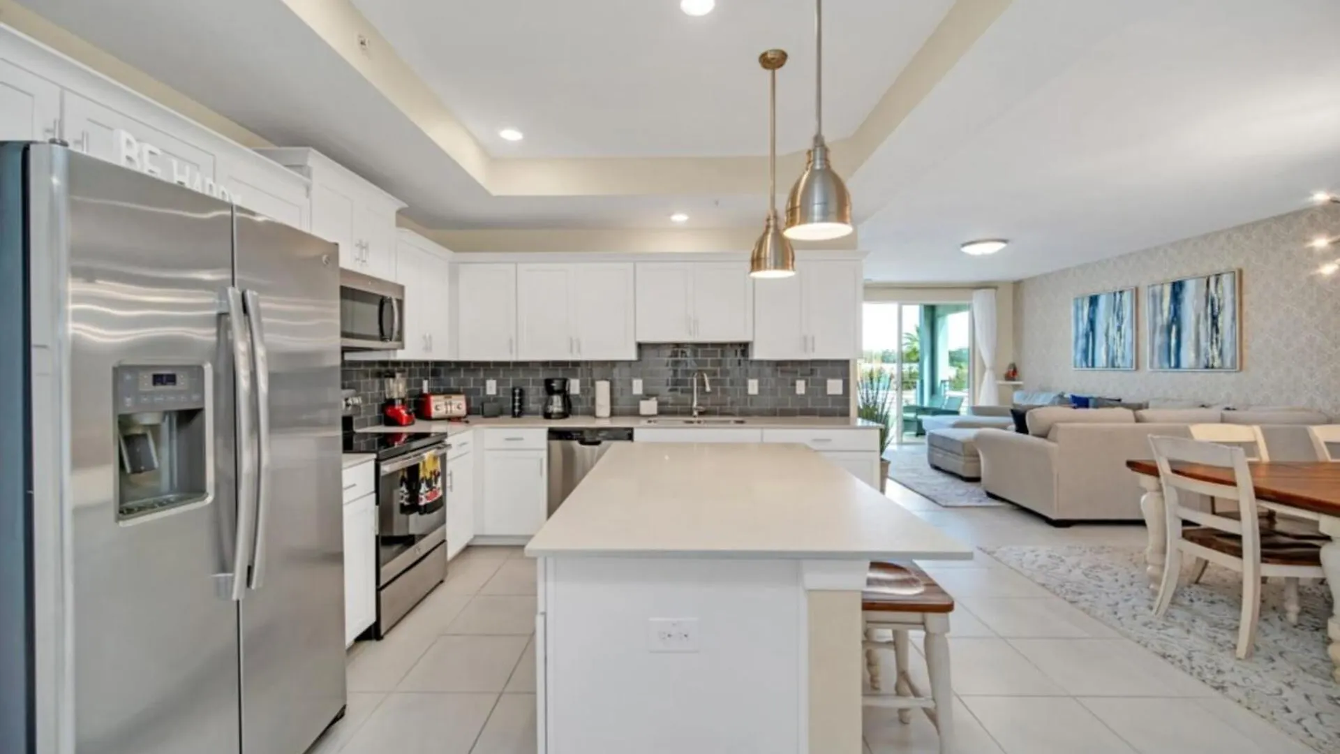 Chic Urban Oasis With 3 Bedrooms 6333 Villa *