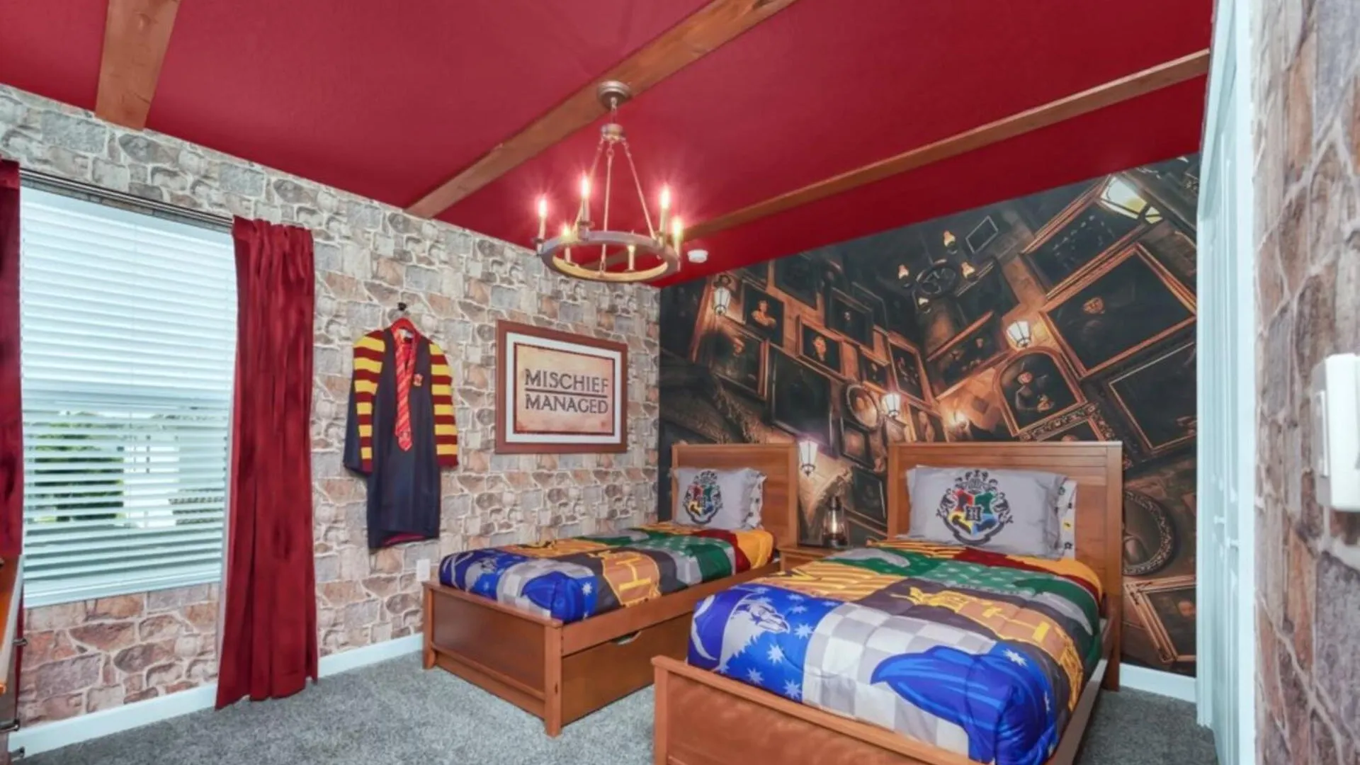 6 Bedroom With Tennis Court Gym 6332