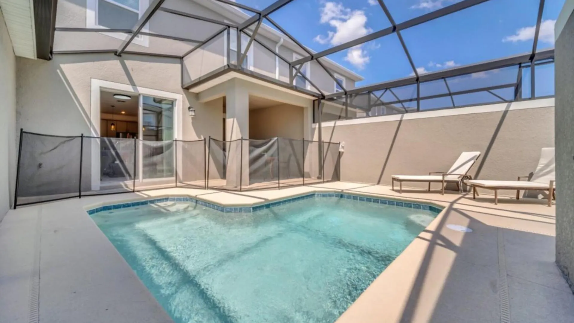 Cozy 4 Bedroom Urban Oasis 6326 Kissimmee