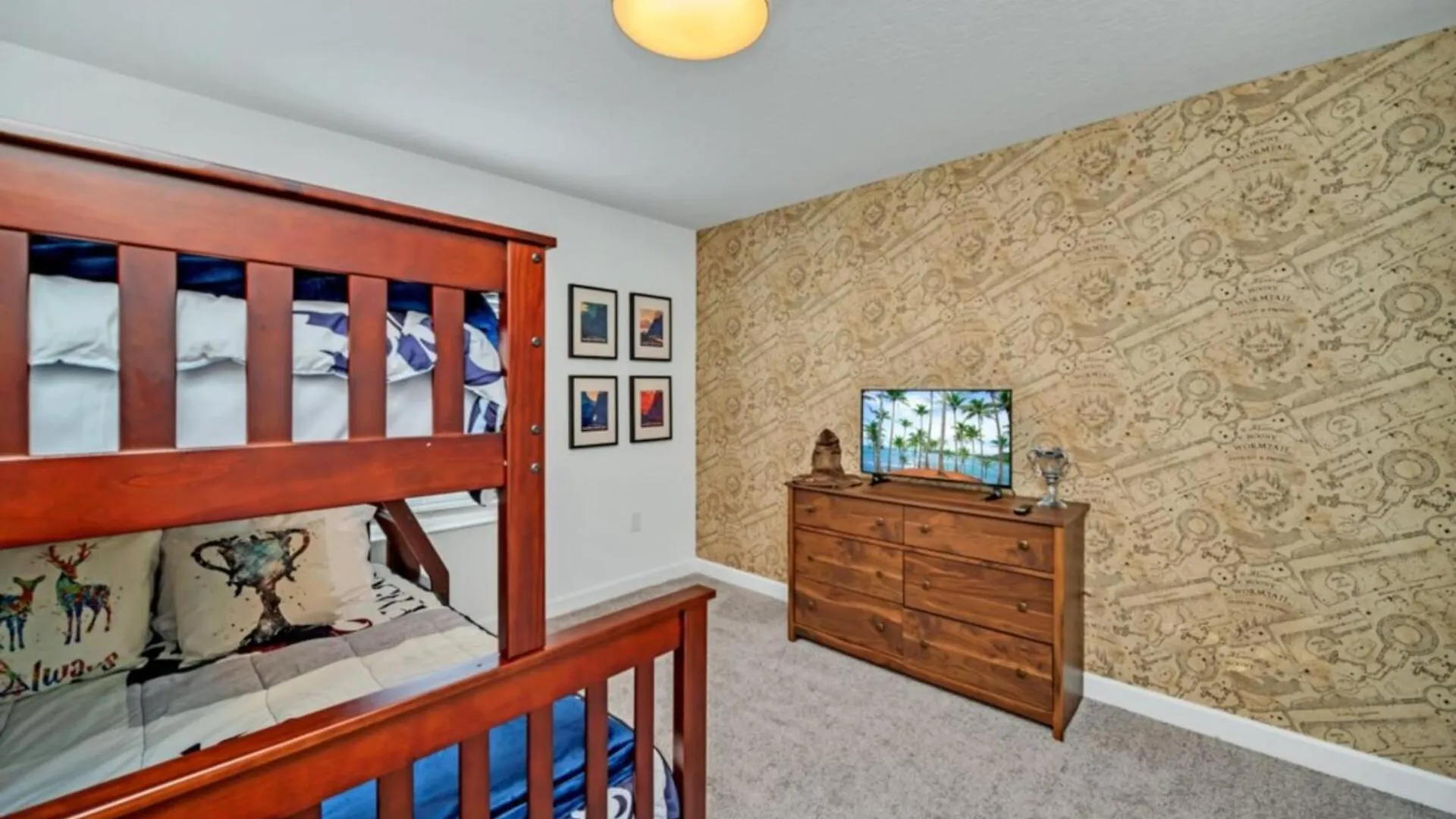 Cozy 4 Bedroom Urban Oasis 6326