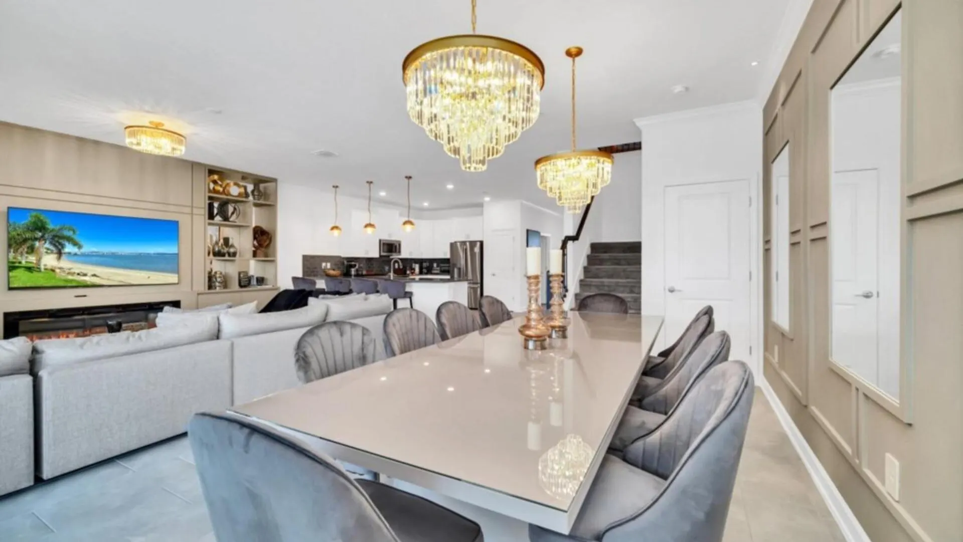 Family-friendly With 9 Bedrooms 6317
