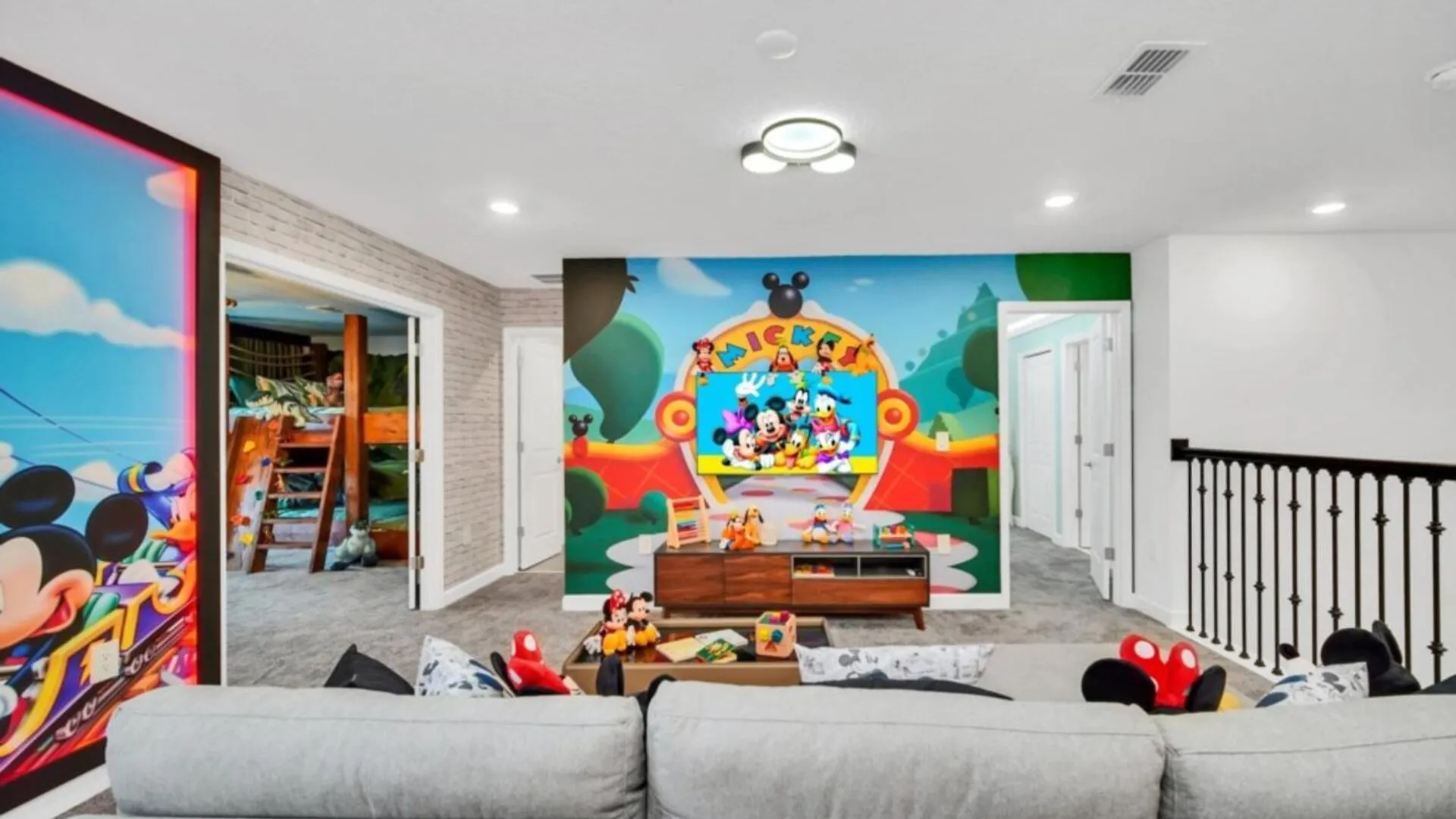 Family-friendly With 9 Bedrooms 6317 Villa *