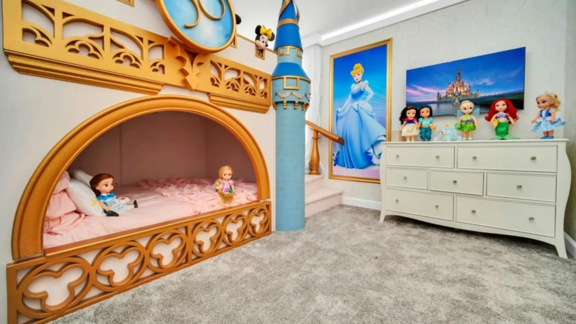 Family-friendly With 9 Bedrooms 6317