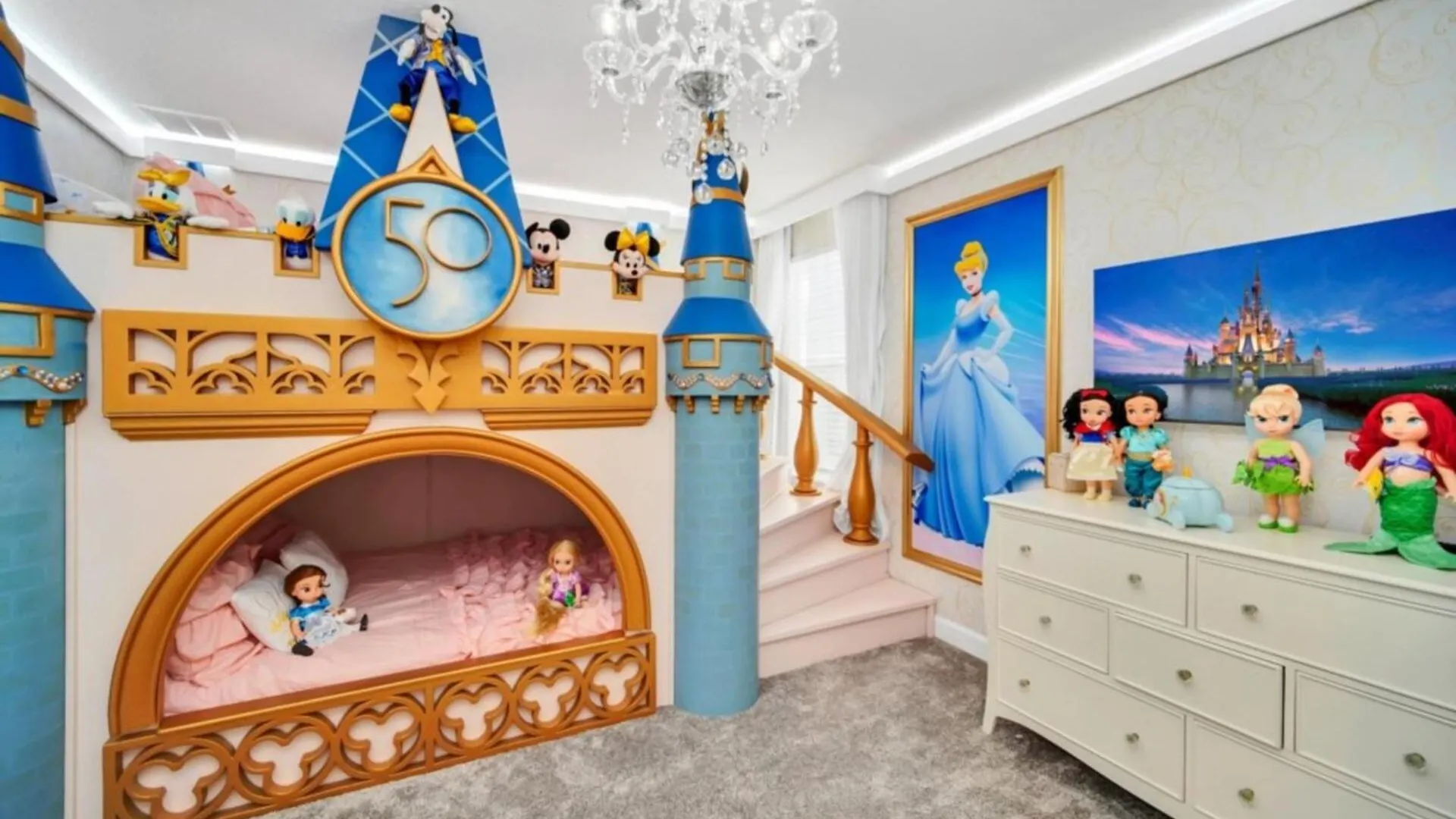 Villa Family-friendly With 9 Bedrooms 6317