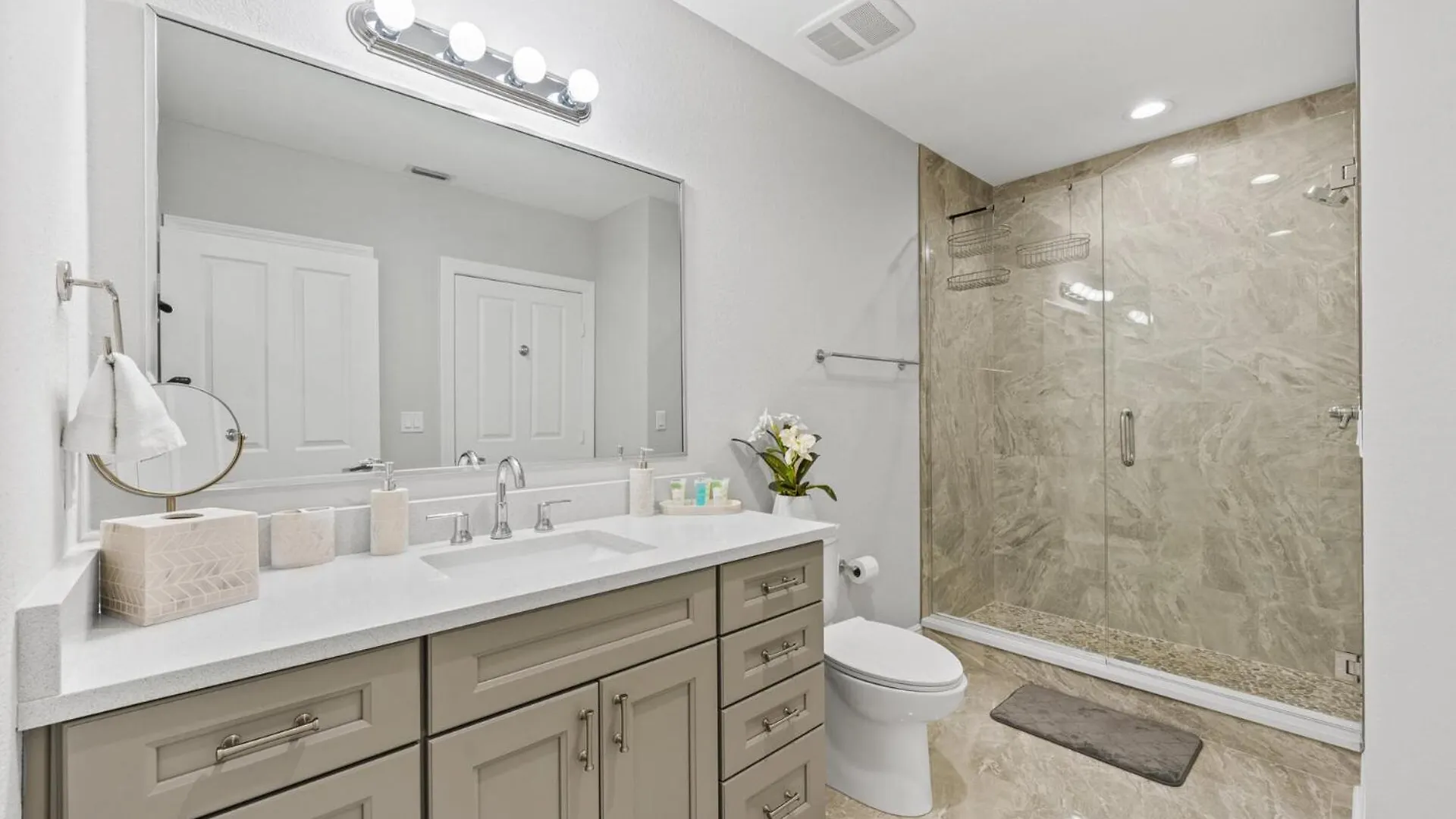 Luxury Townhome On Reunion And Orlando Townhome 5790