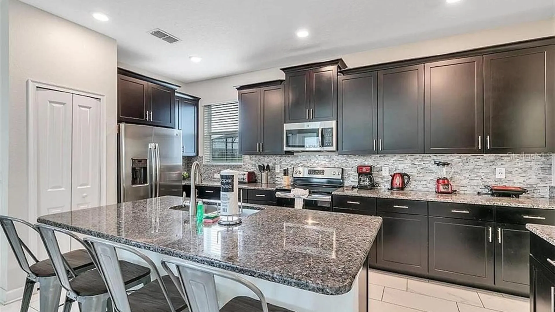 Will 5 Star Located On Storey Orlando 5492