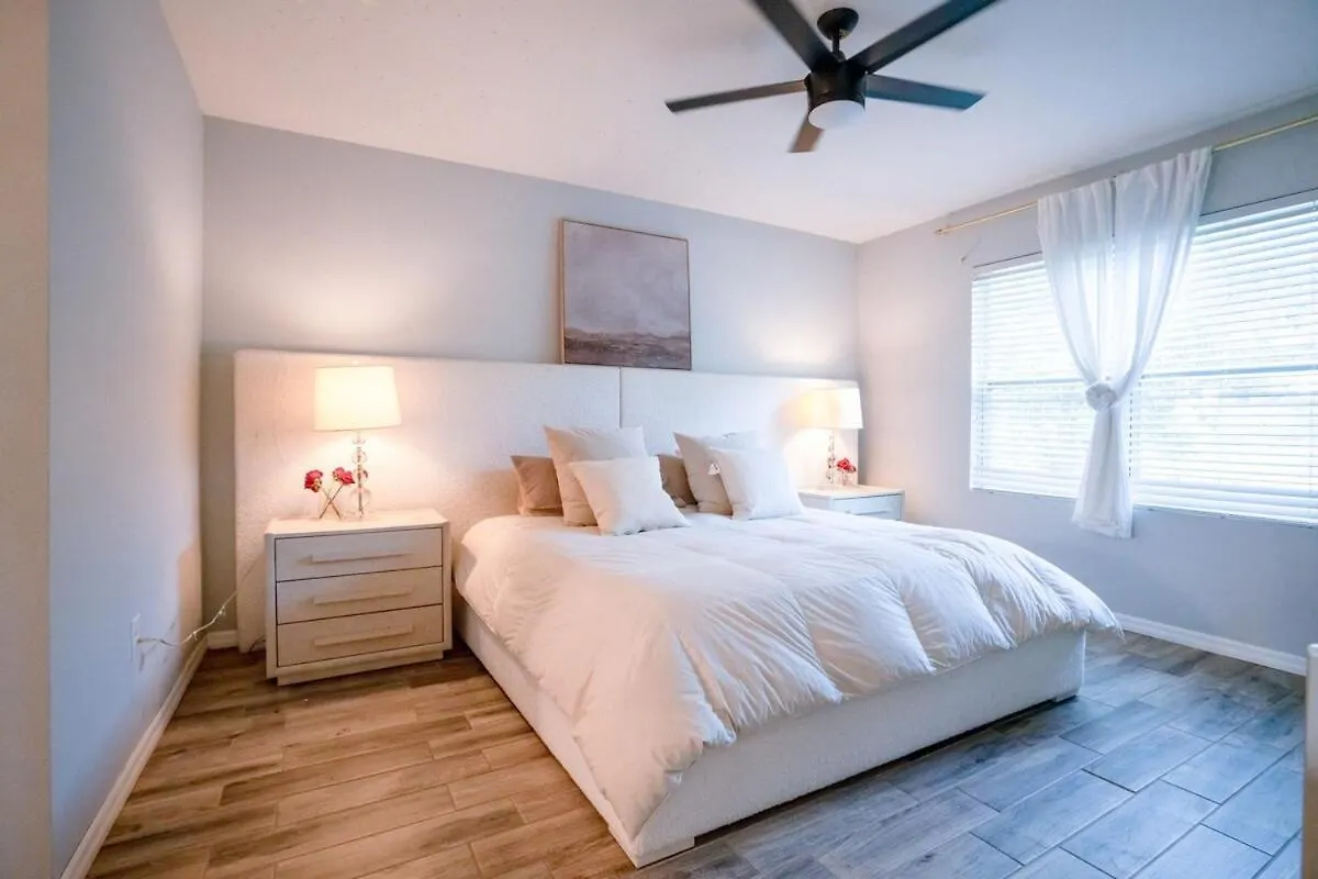 Cozy Near Mco Kissimmee