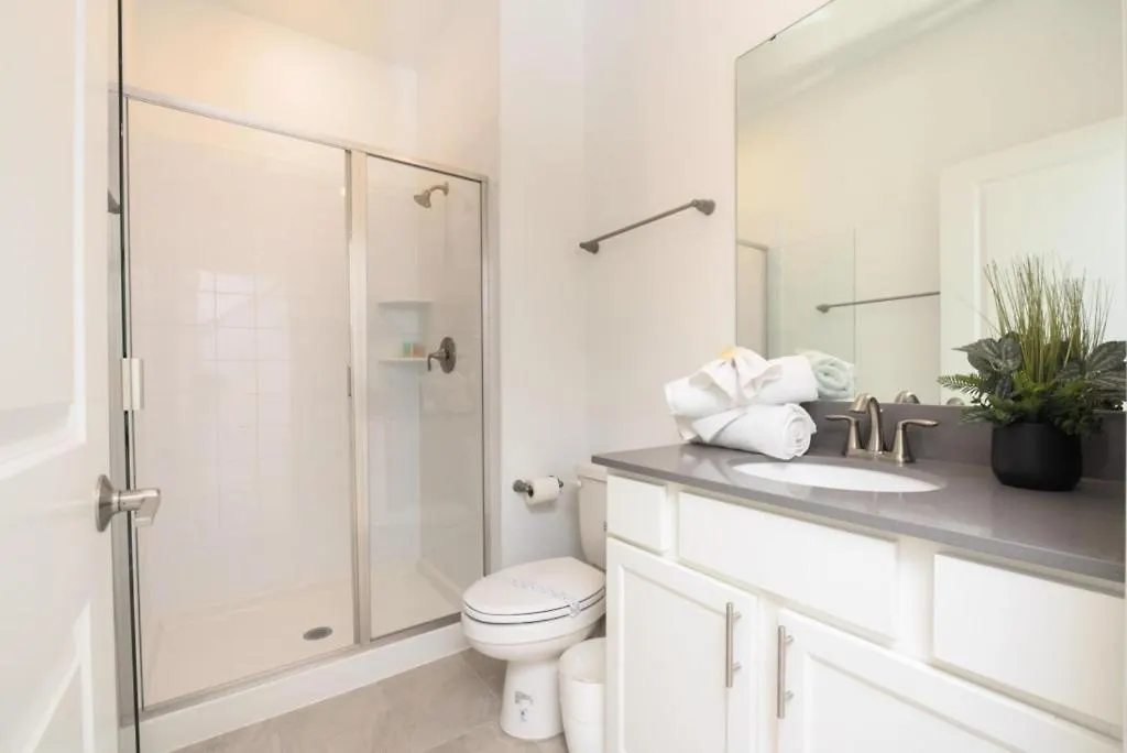 Holiday home Luxury 4 Bedroom 3 Bath Pool 267 *