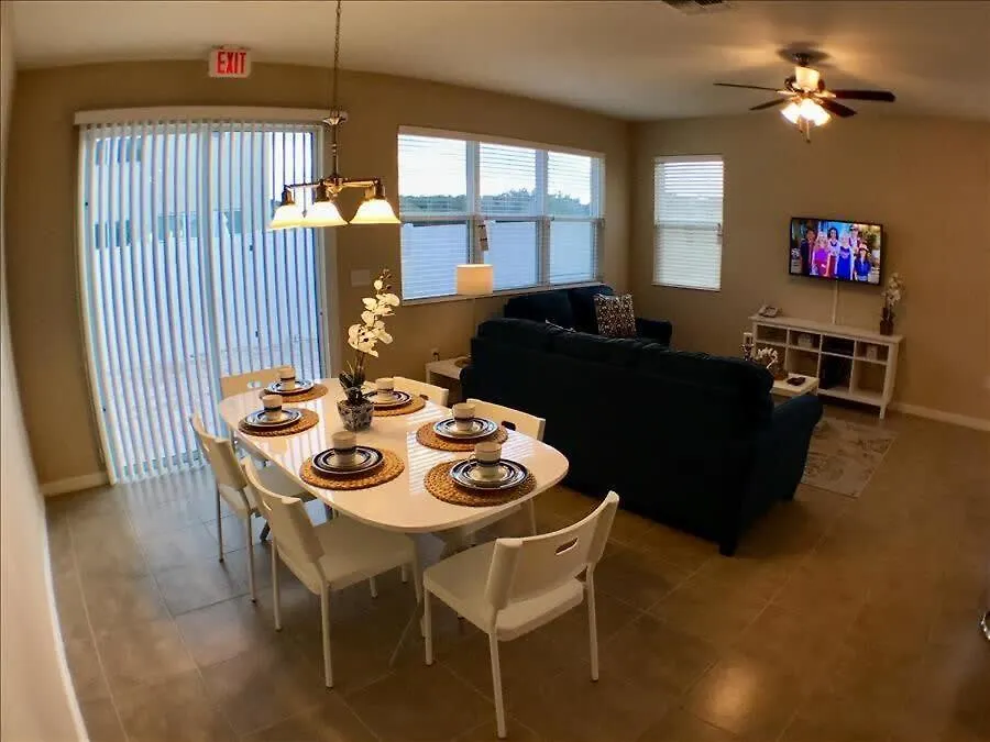 Four Bedrooms Townhome 5126