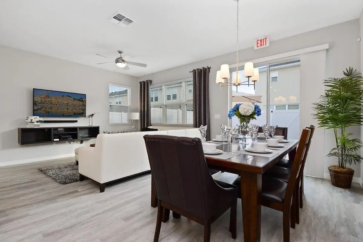 Four Bedrooms Townhome 5128 Holiday home