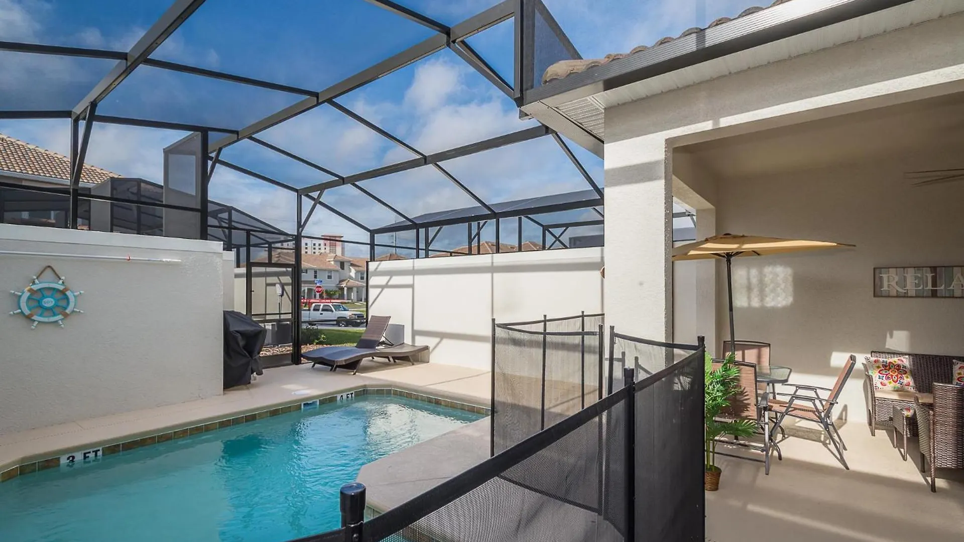 4834bv Townhouse 4 Bedrooms & 3 Bathrooms + Pool