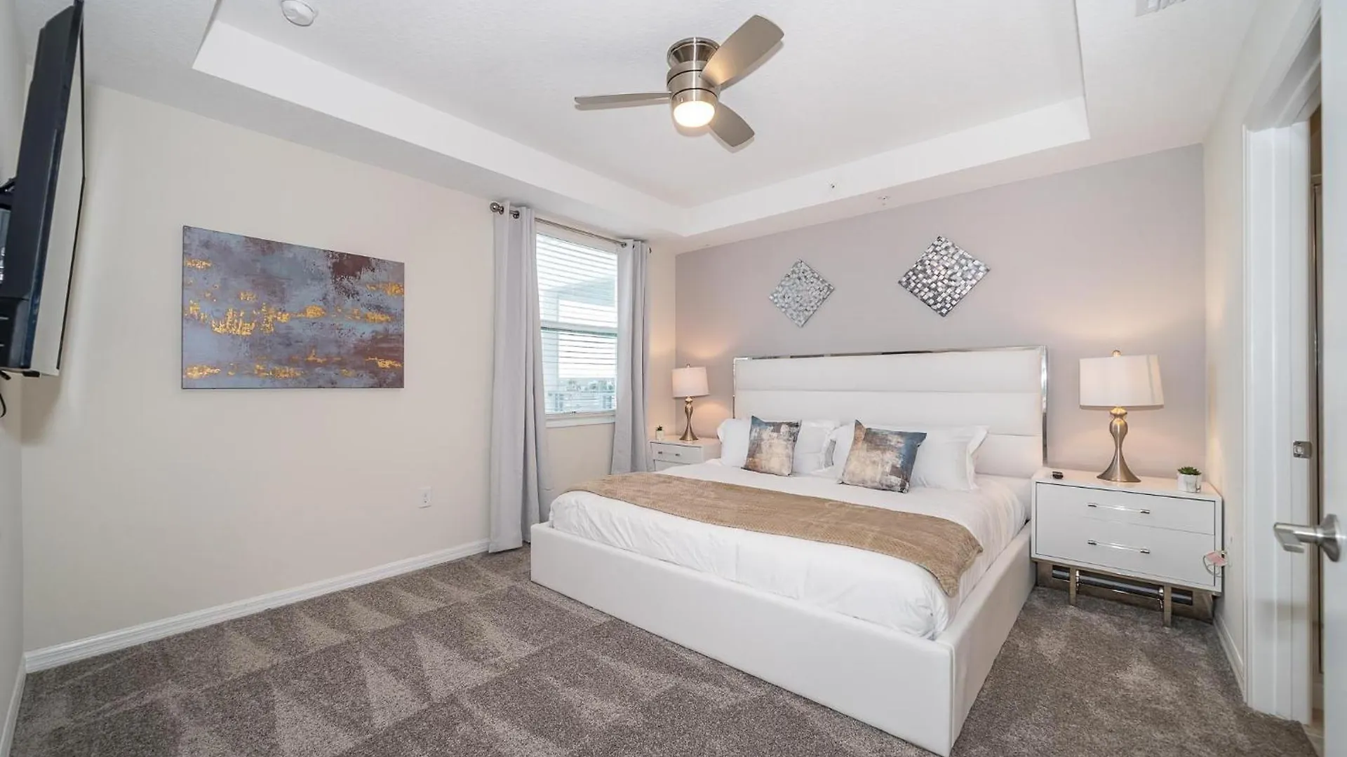 3120-201bb Storey Lake, 3/2 Garden View