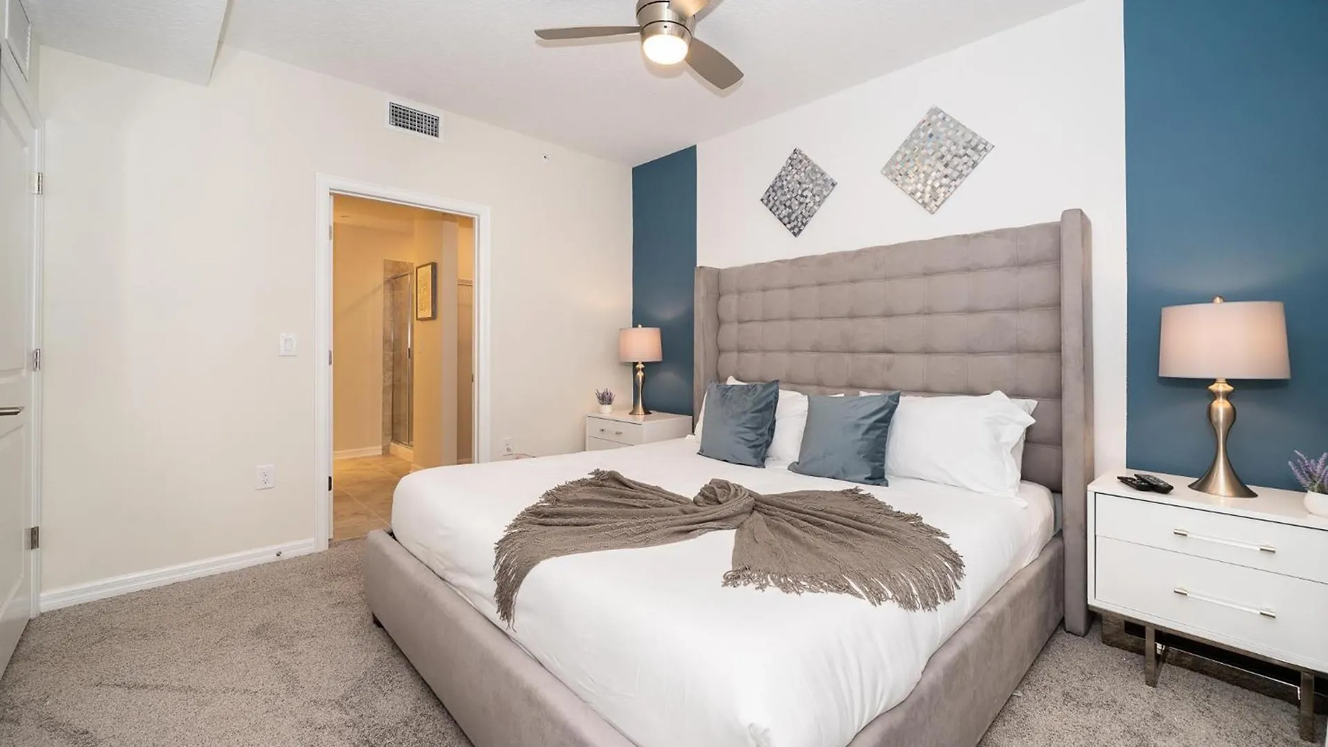 3120-206dr Storey Lake, 2/2 Garden View