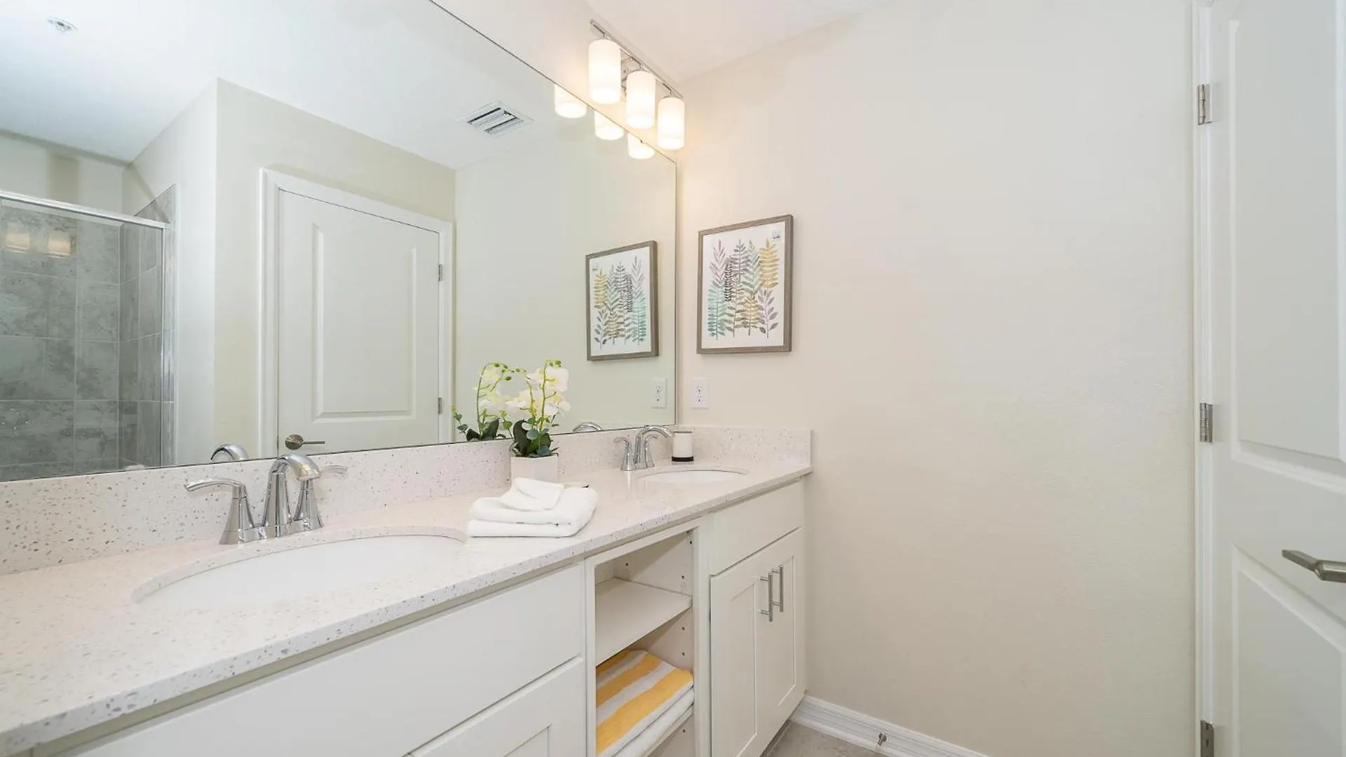 3120-206dr Storey Lake, 2/2 Garden View Kissimmee
