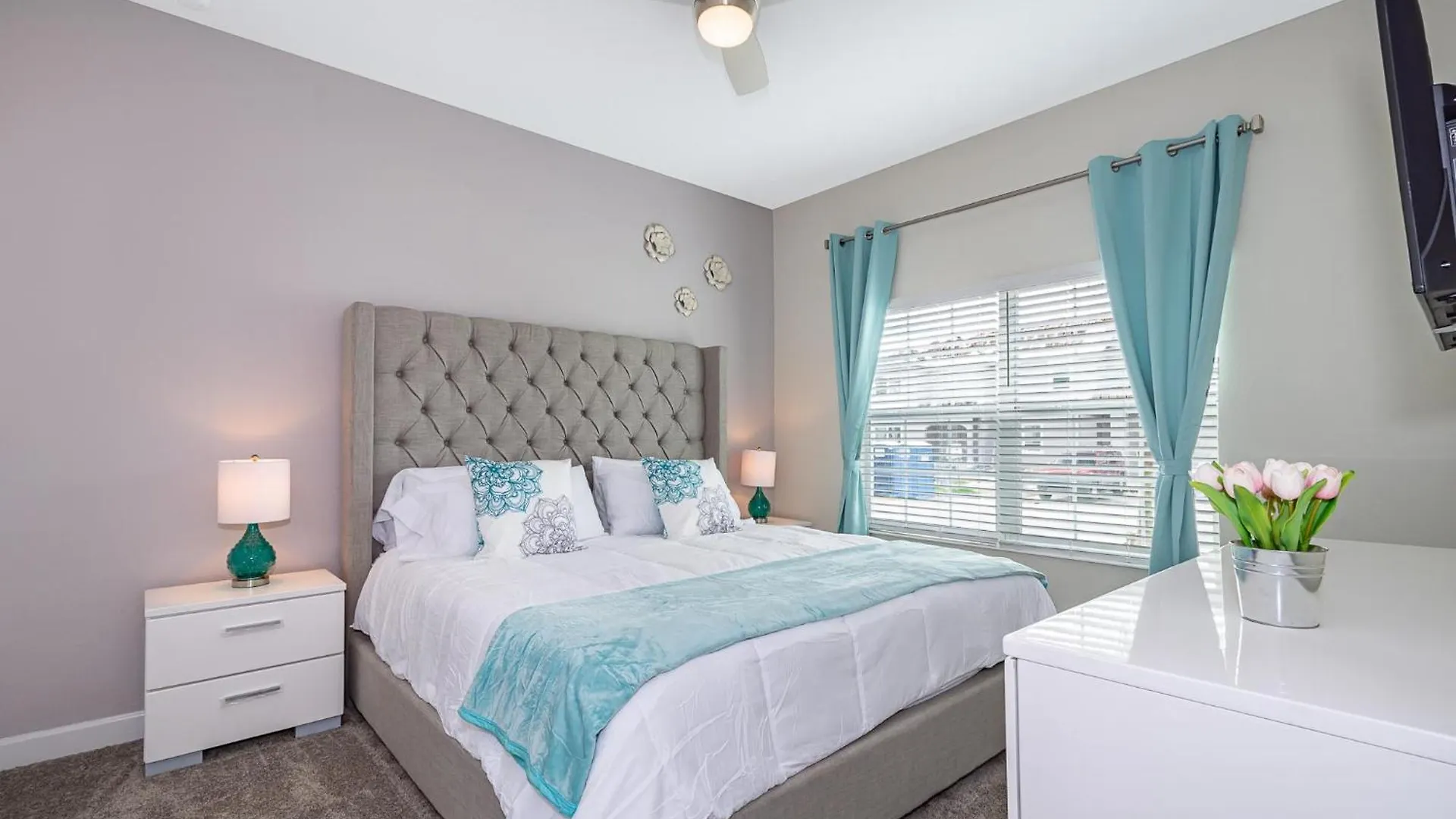 Holiday home 4819ja Townhouse 4 Bedrooms & 3 Bathrooms + Pool *