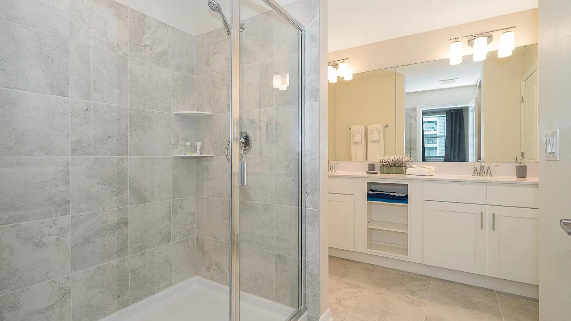 3180-201jb Storey Lake, 3/2 Garden View * Kissimmee