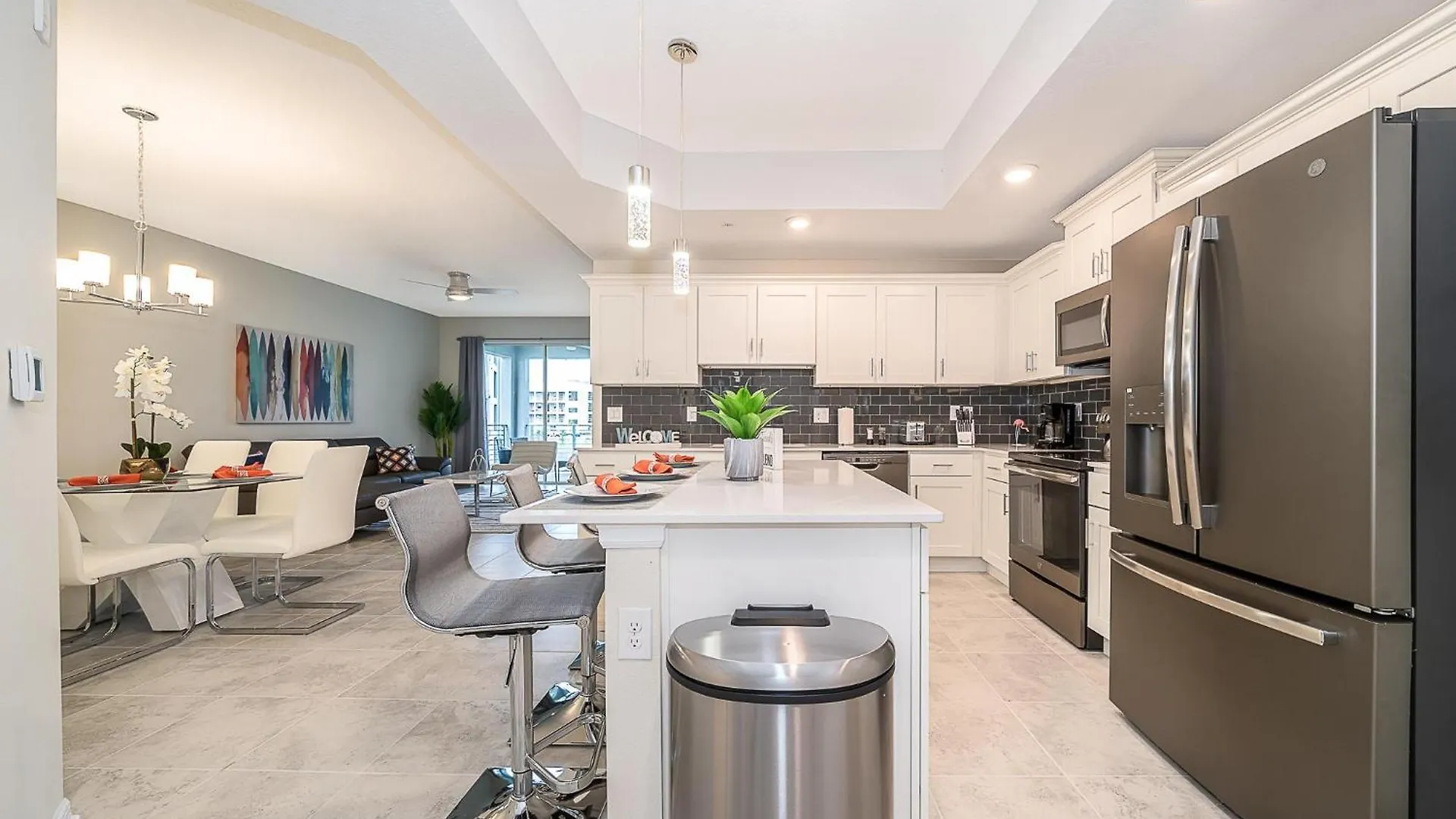 3180-201jb Storey Lake, 3/2 Garden View *