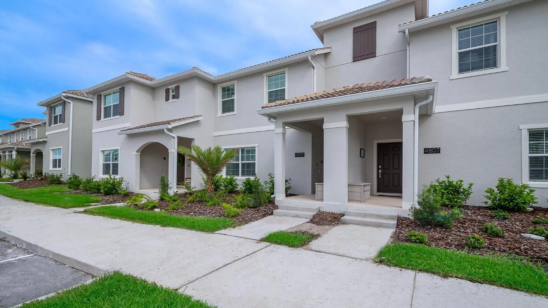 4809am Townhouse 4 Bedrooms & 3 Bathrooms + Pool Kissimmee